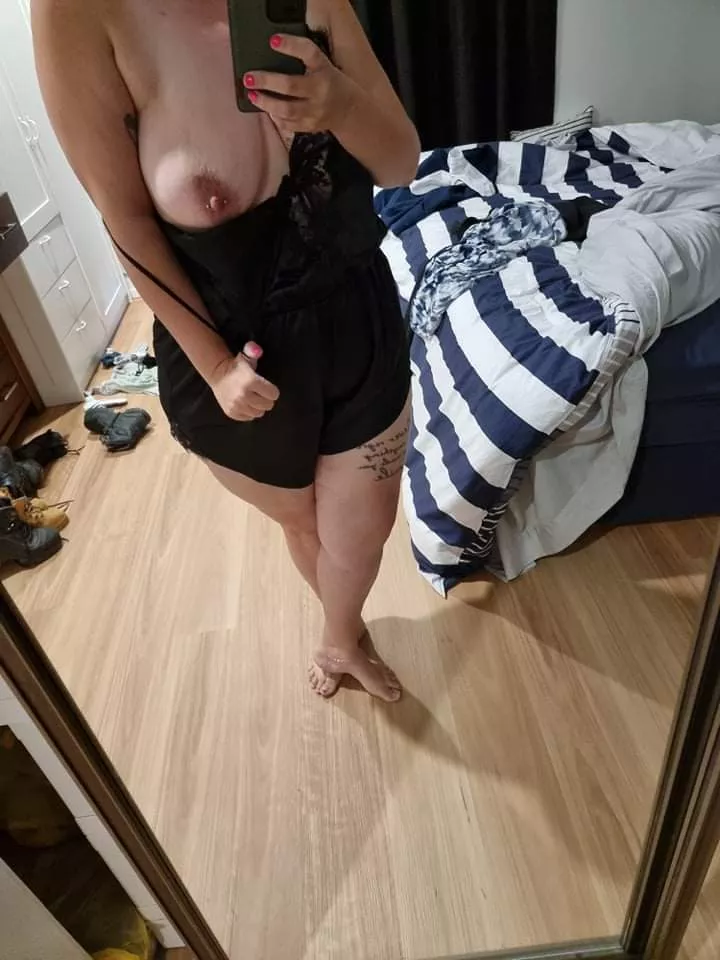 Do you like milf bods with big boobs posted by princessfeet1001