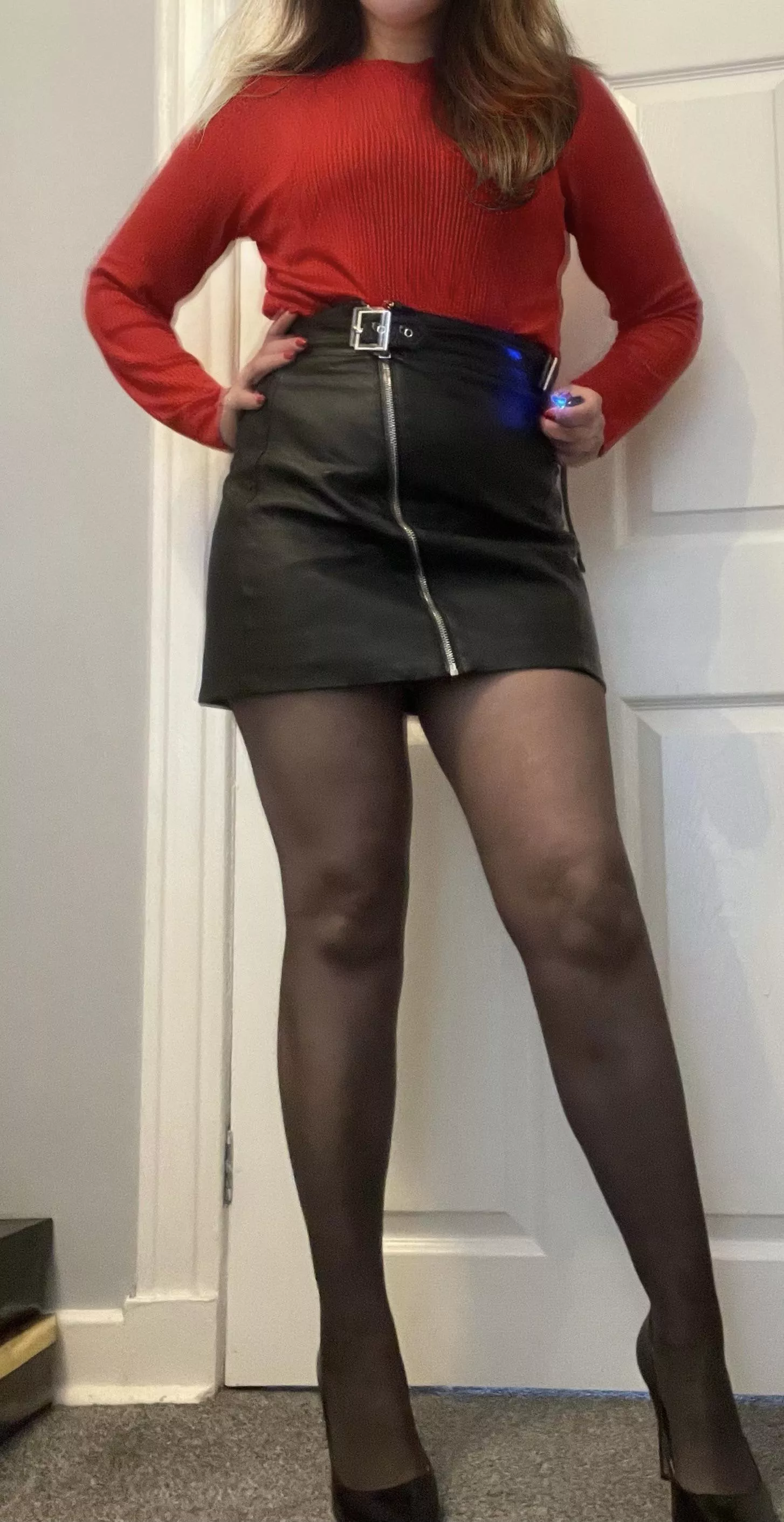 Do you like my birthday outfit 😘 posted by Misstights