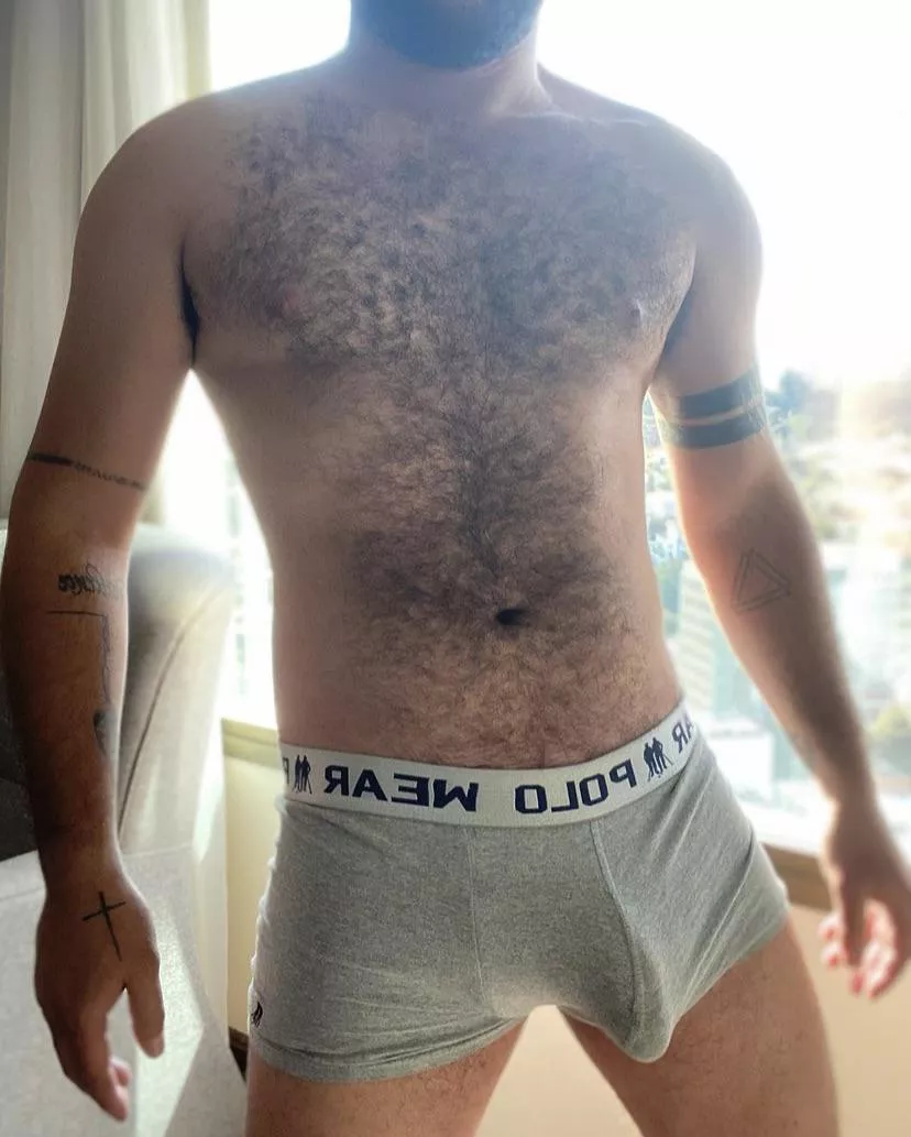 Hairy Brazilian - Do you like my brazilian hairy body? WOOF! ðŸ» nudes | GLAMOURHOUND.COM