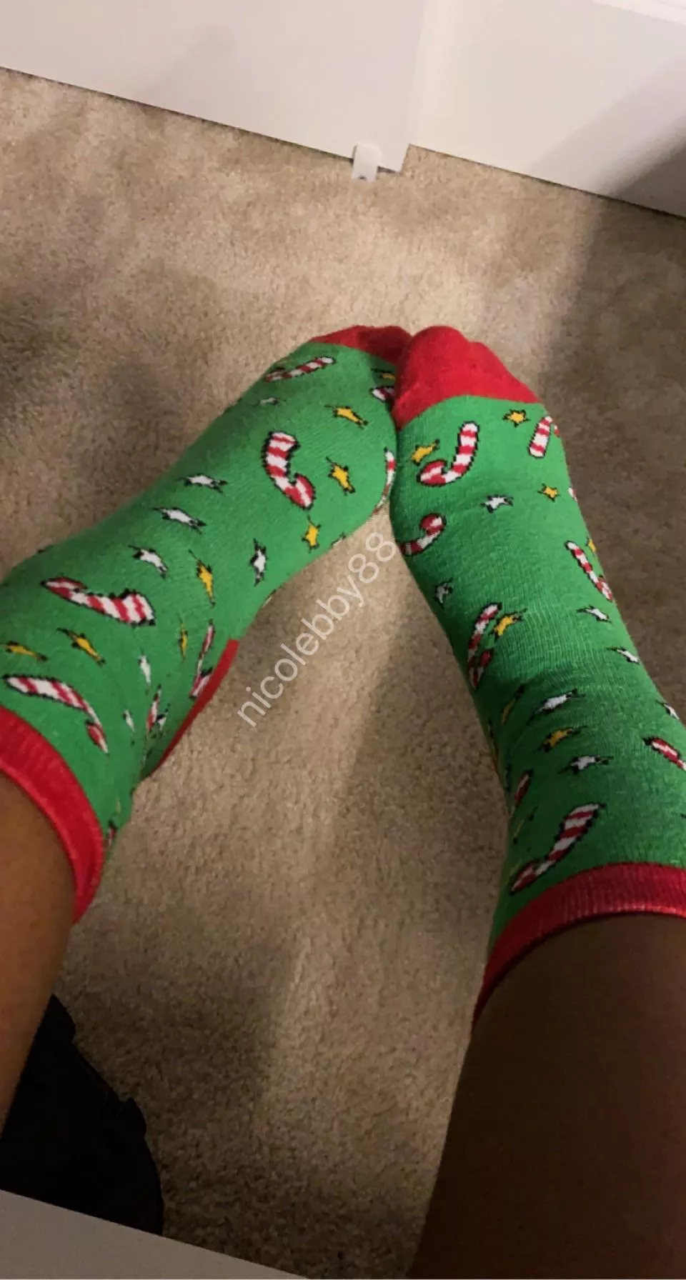 Do you like my Christmas socks? posted by nicolebby88