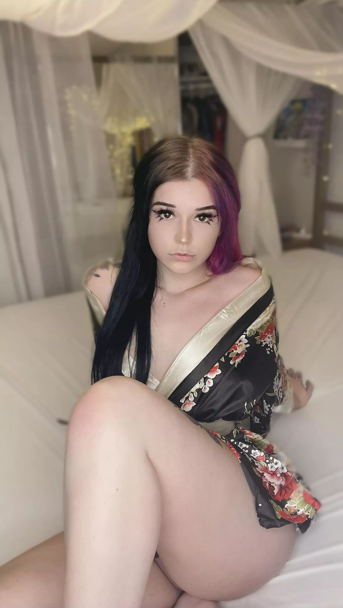 do you like my new robe? ðŸ¥° posted by heyitzviolet