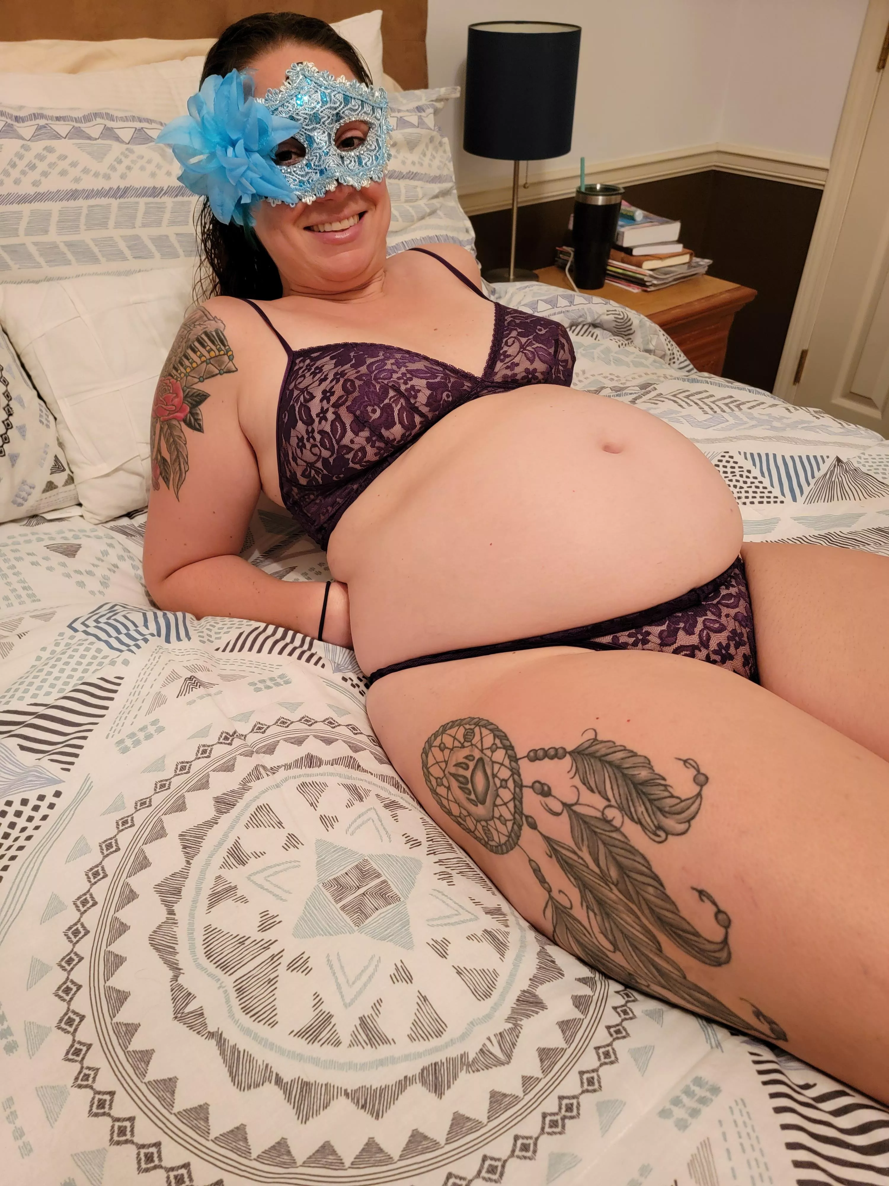 Do you like my preggo belly in my new matching panties?! posted by IntheStars802