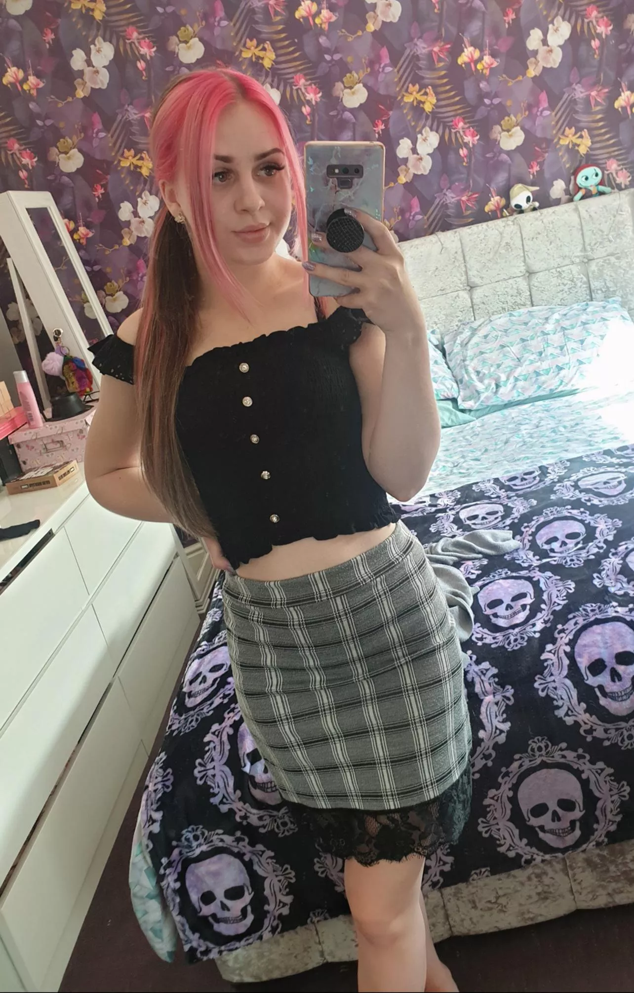 Do you like my skirt? 😇 posted by rachieaw