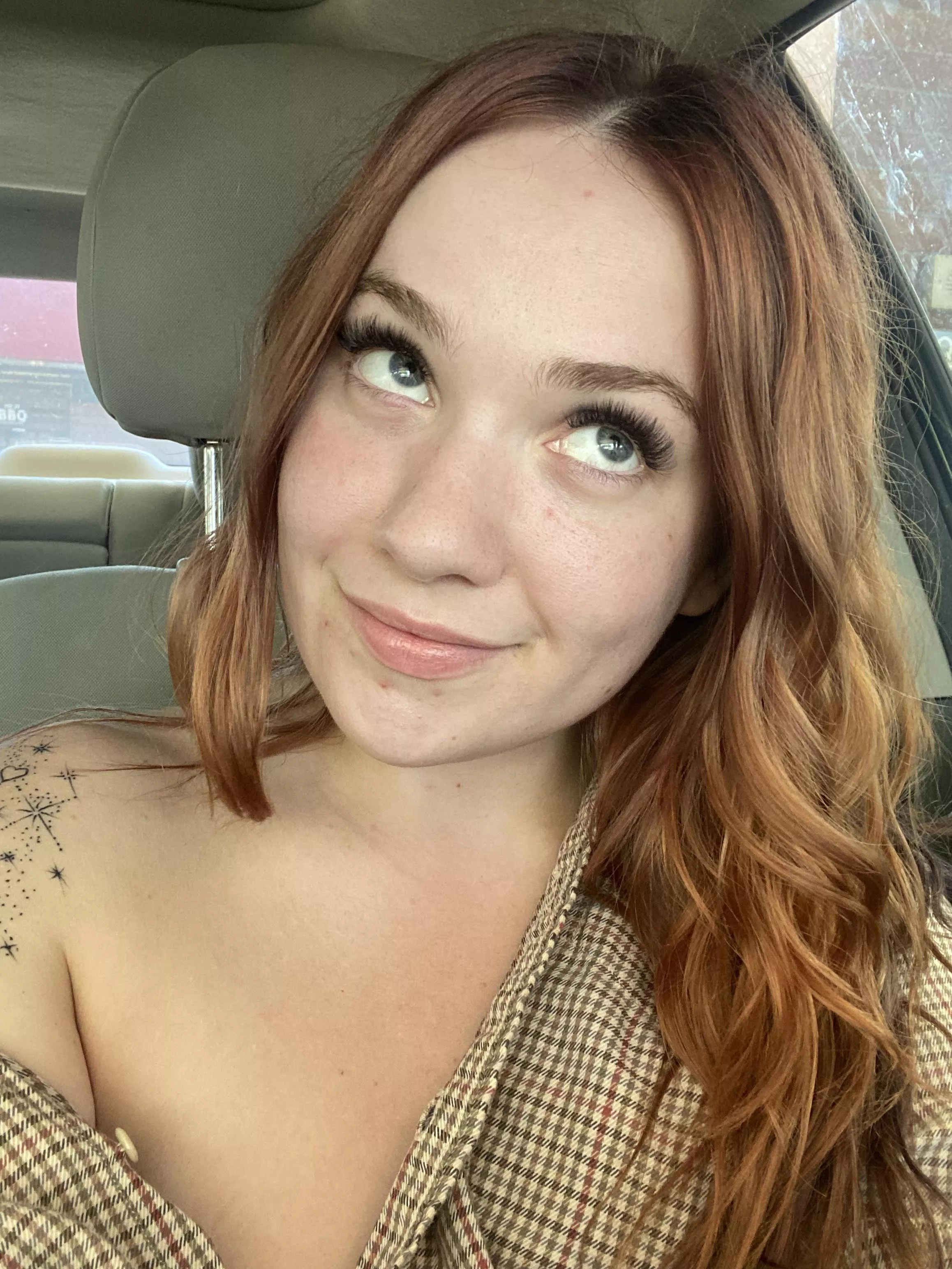 Do you like pale redheads? posted by butterflybbybre