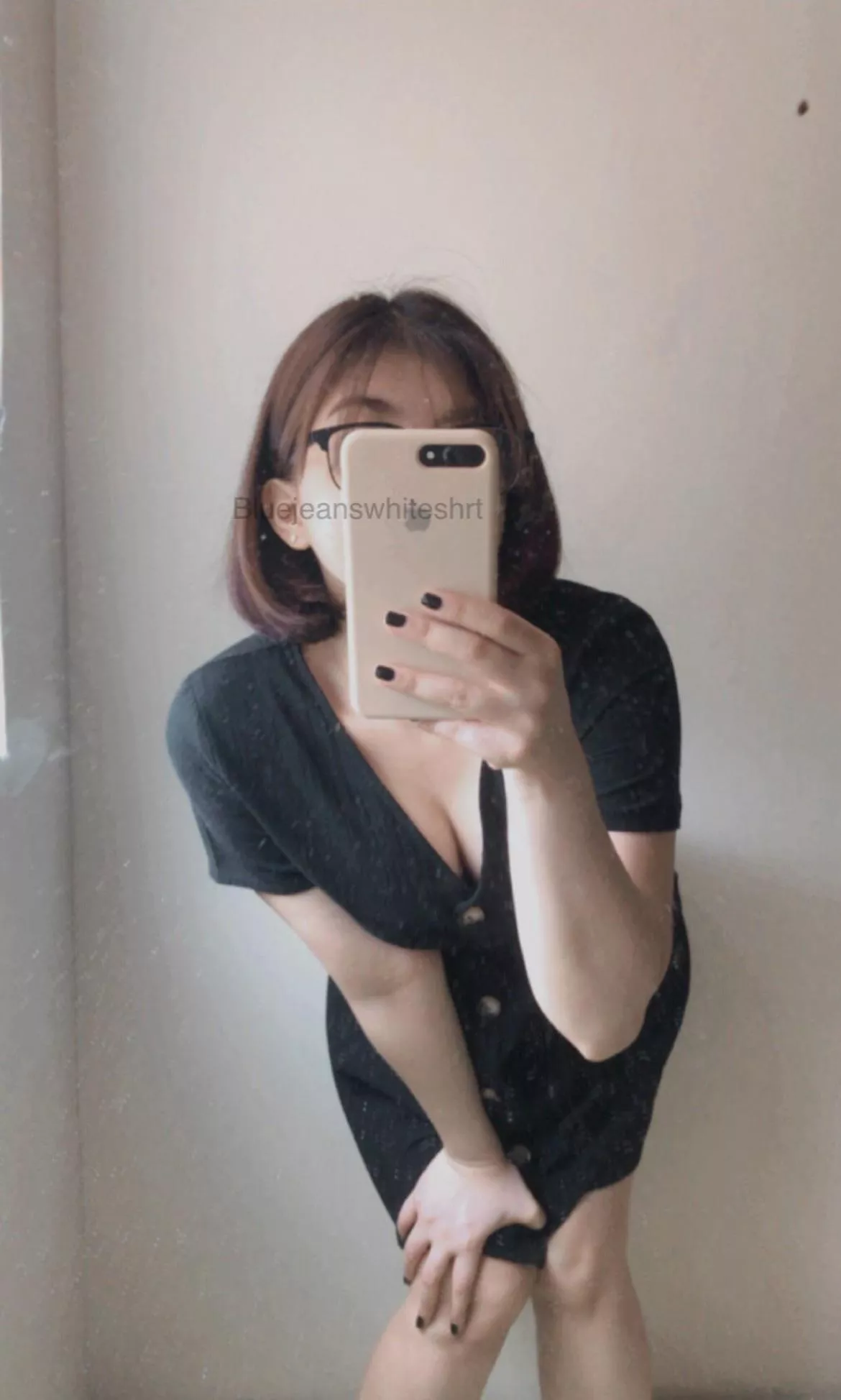 Do you like short haired filipina chick ðŸ¥º posted by bluejeanswhiteshrt