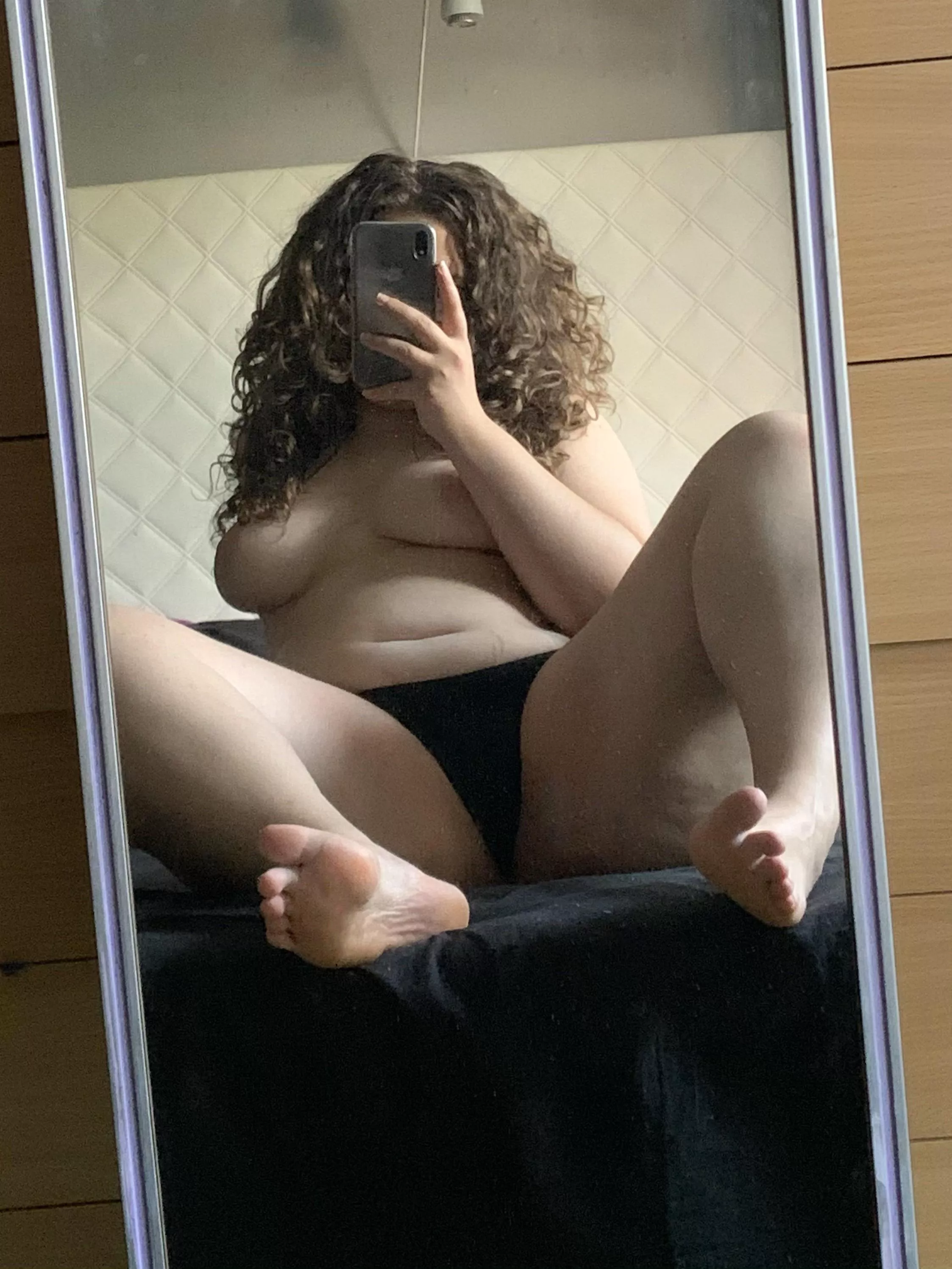 Do you like thick girls with curls? posted by peachyycurls