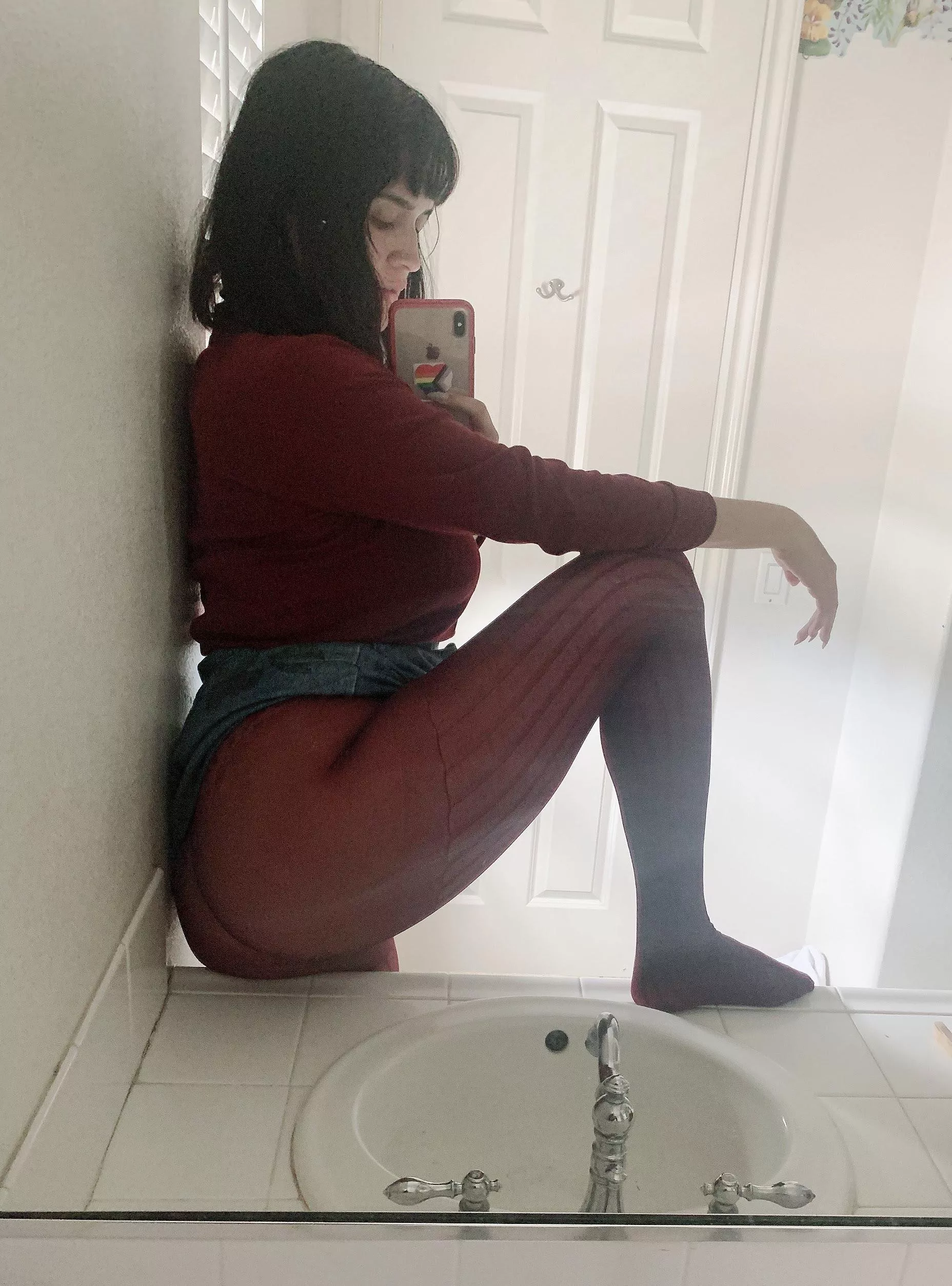 Do you like tights ? Hehe posted by kawaiiqueerdo_