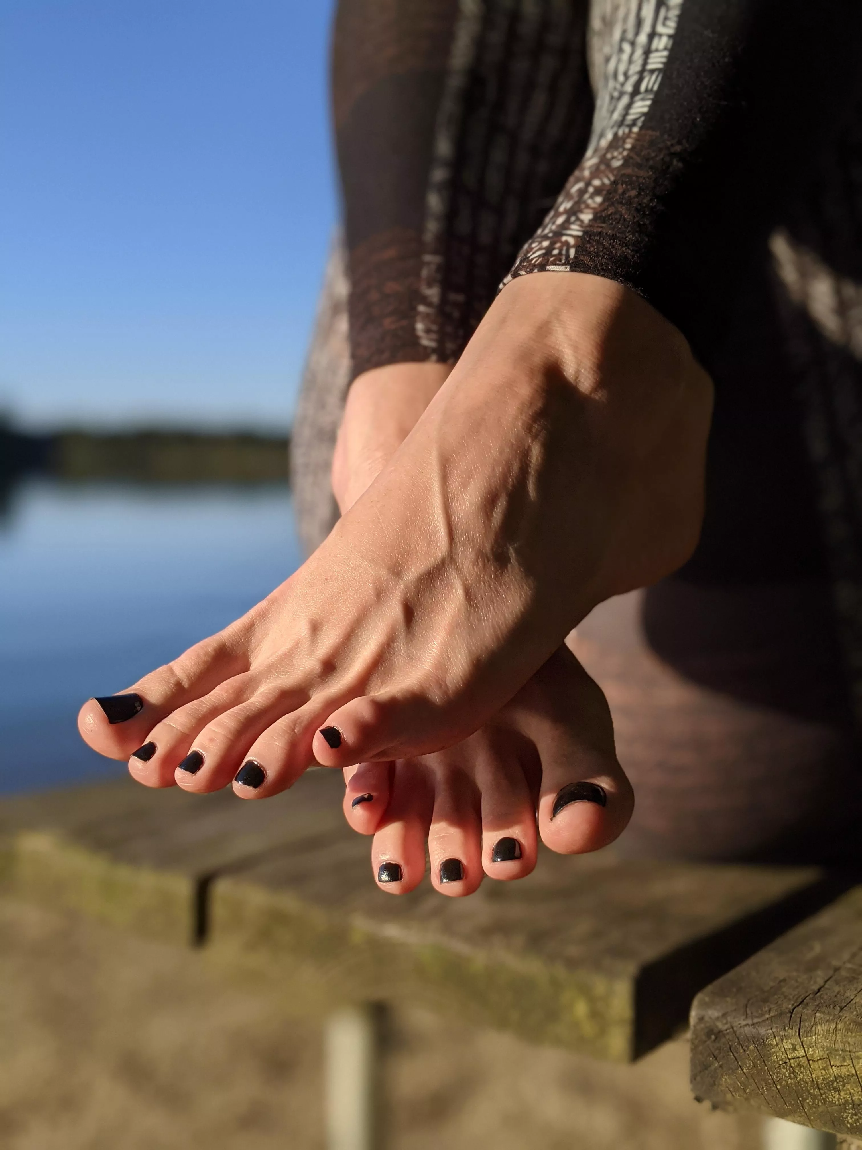 Do you like veiny feet? posted by Avasfeetish