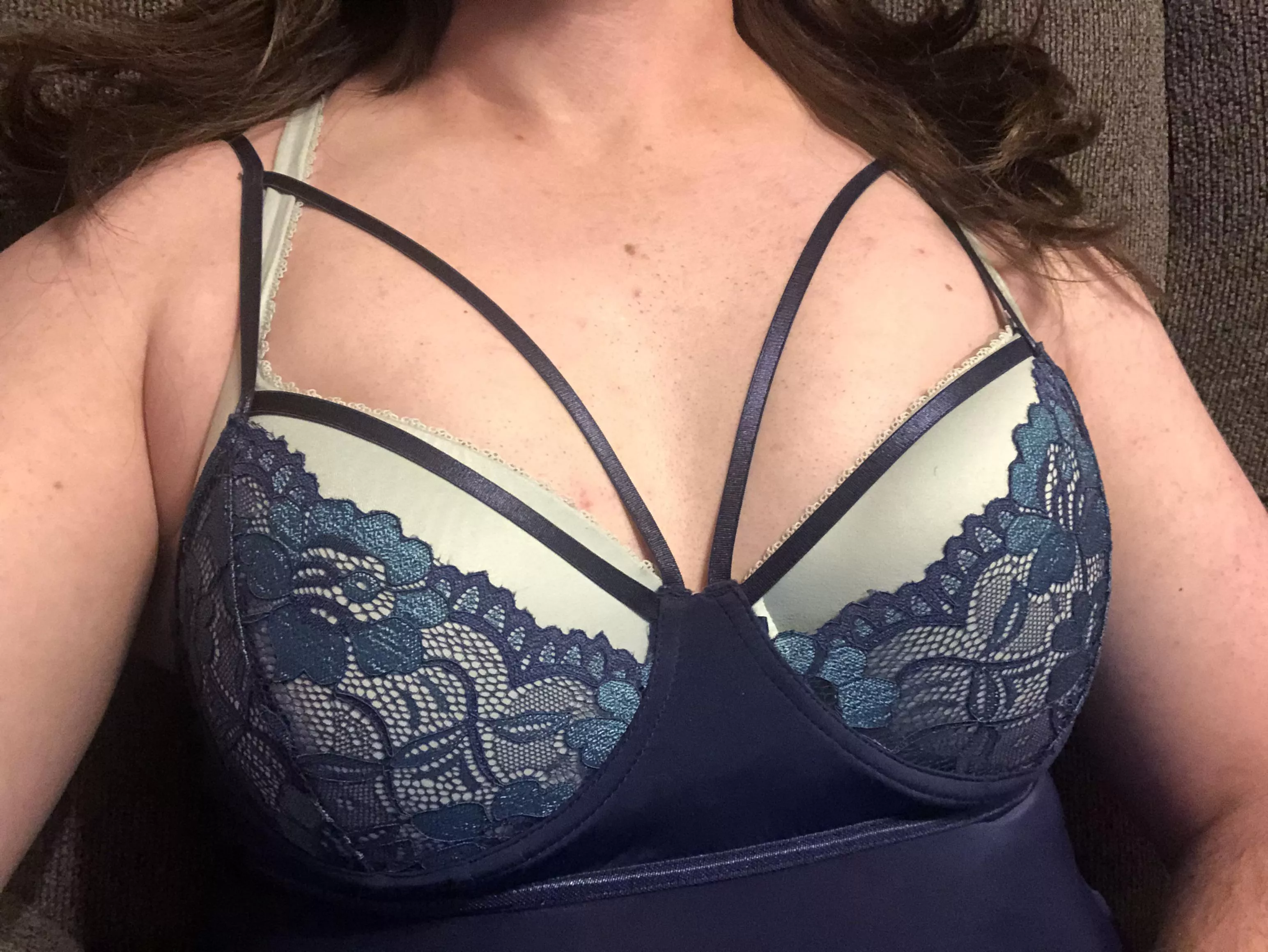 Do you think I fill out this lingerie? posted by amanda23706