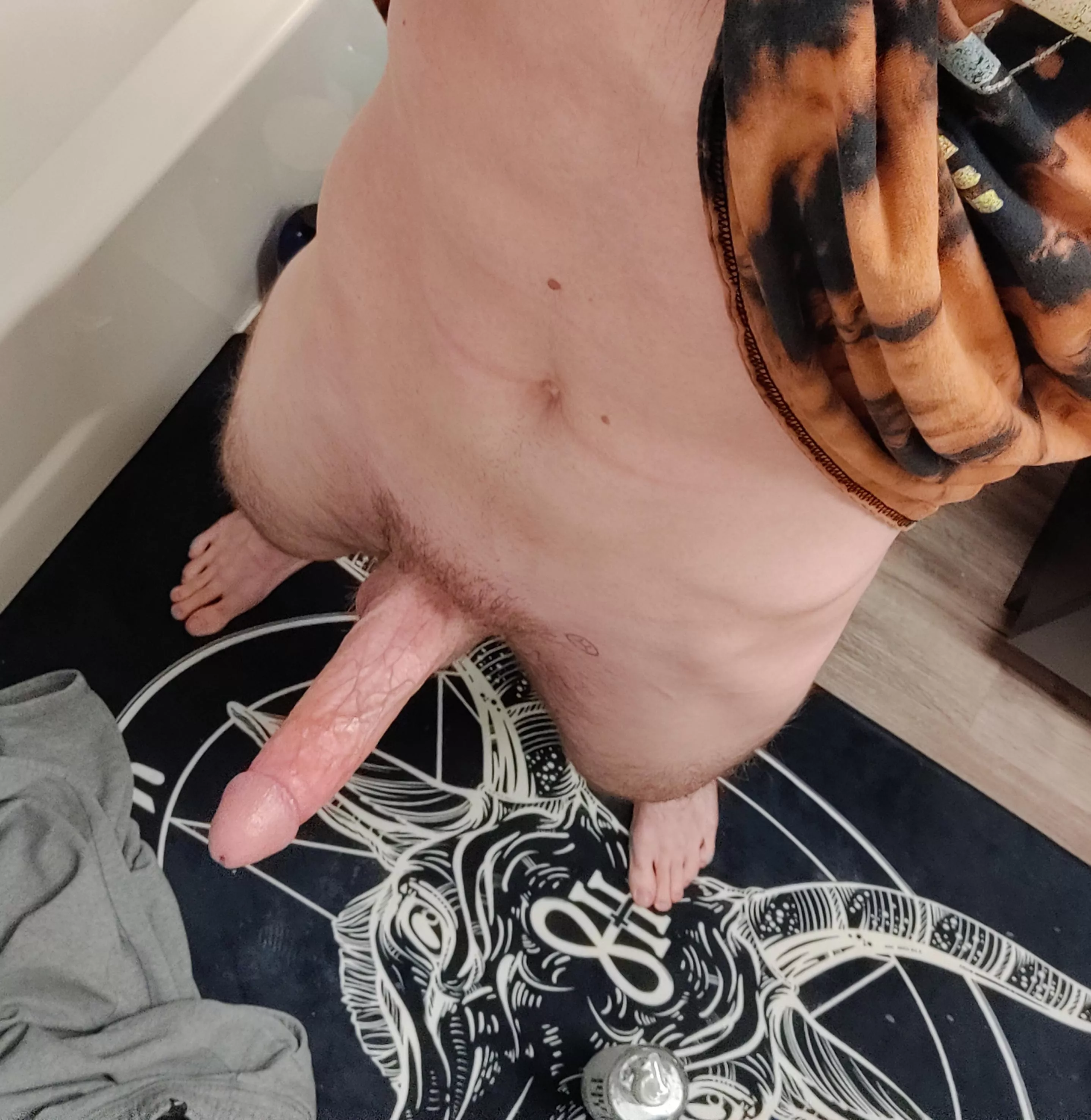 Do you wanna get familiar with my cock? posted by Peached_Peaches