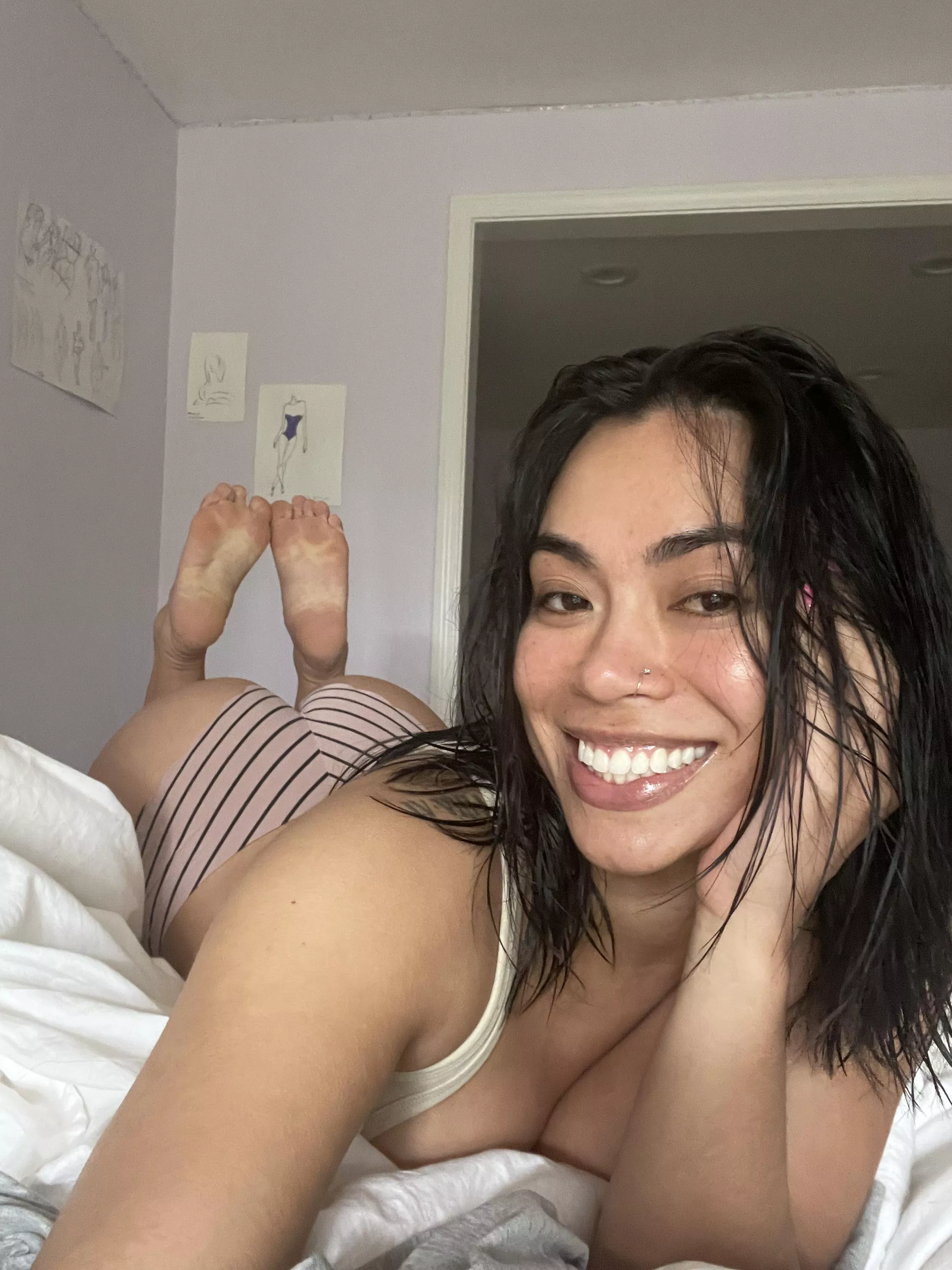 Do you want to do naughty things to my soles? posted by sydyonce