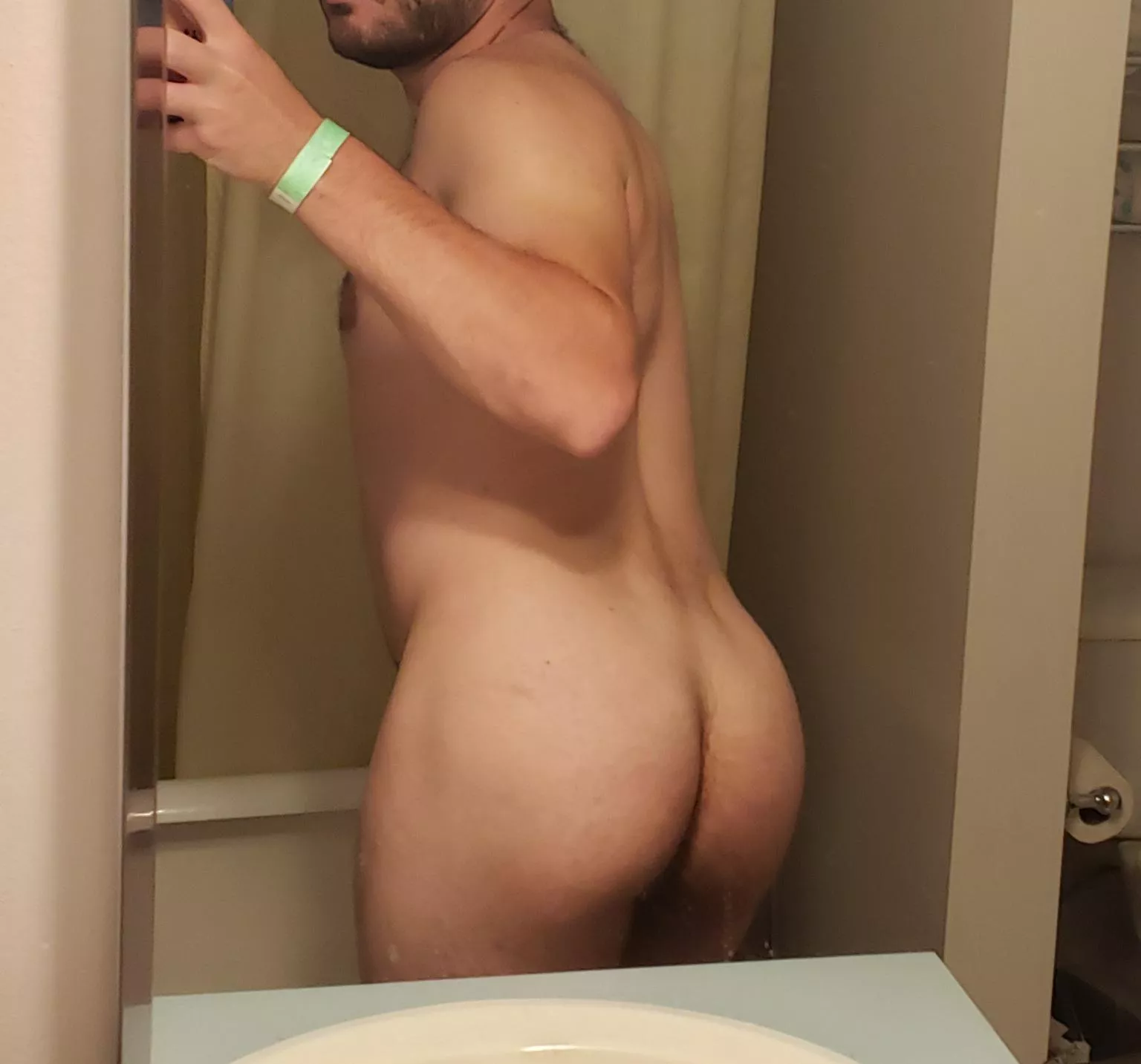 Does (m)y ass look good? posted by rockettothemoon23