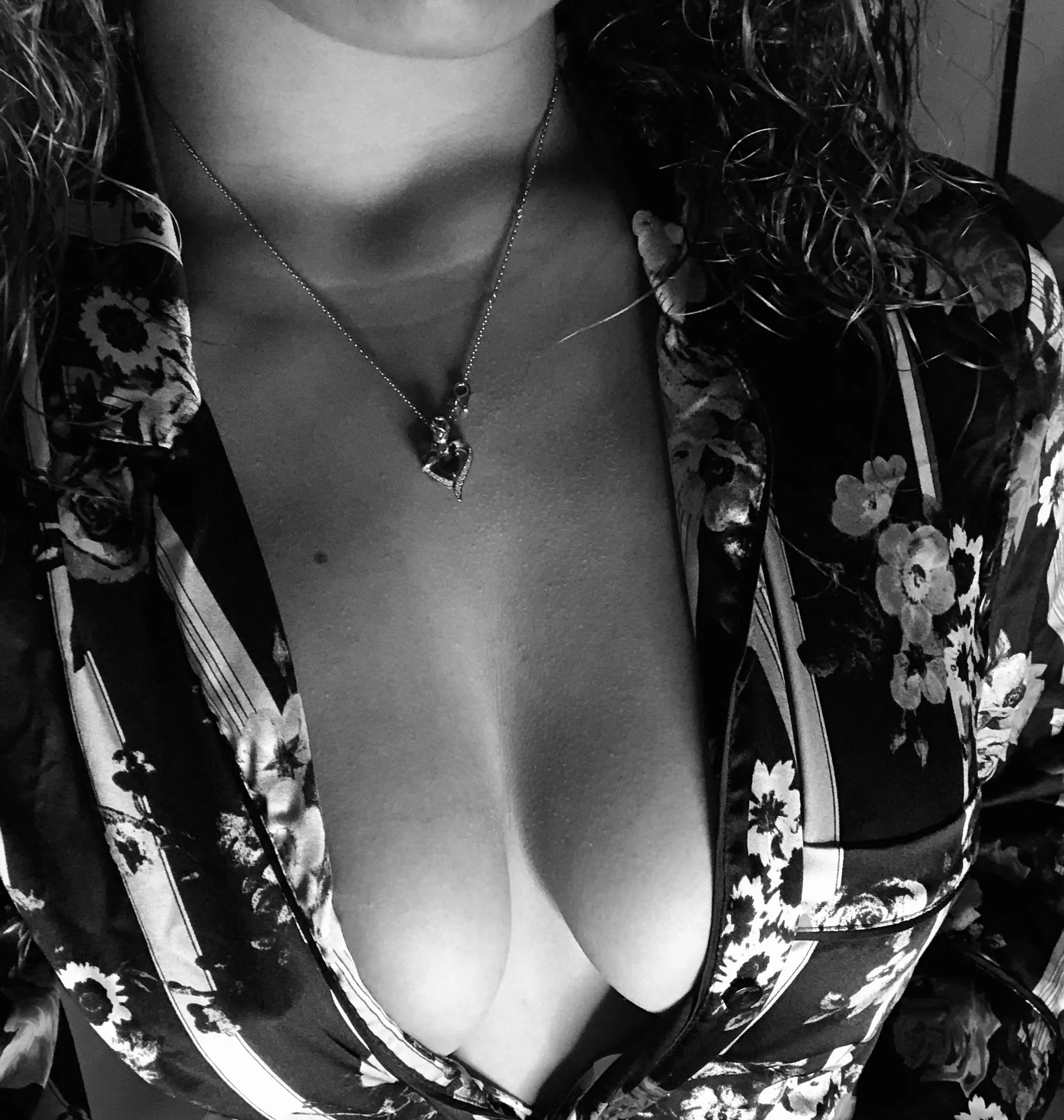 Does my cleavage still look good in black and white? posted by Pretty_N_Sweet