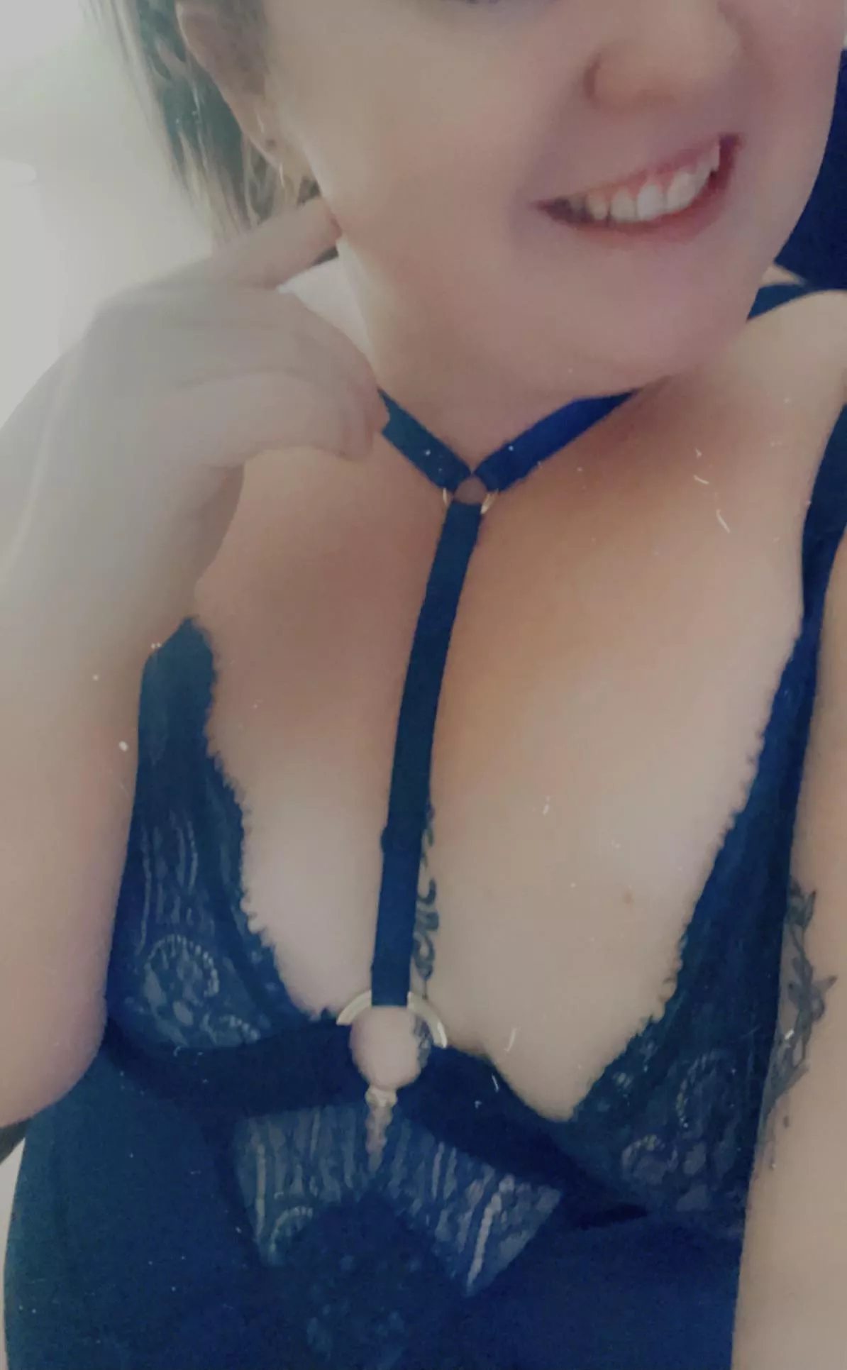 Does teal suit my milky white skin 😈 23F posted by BlueEyedAussie