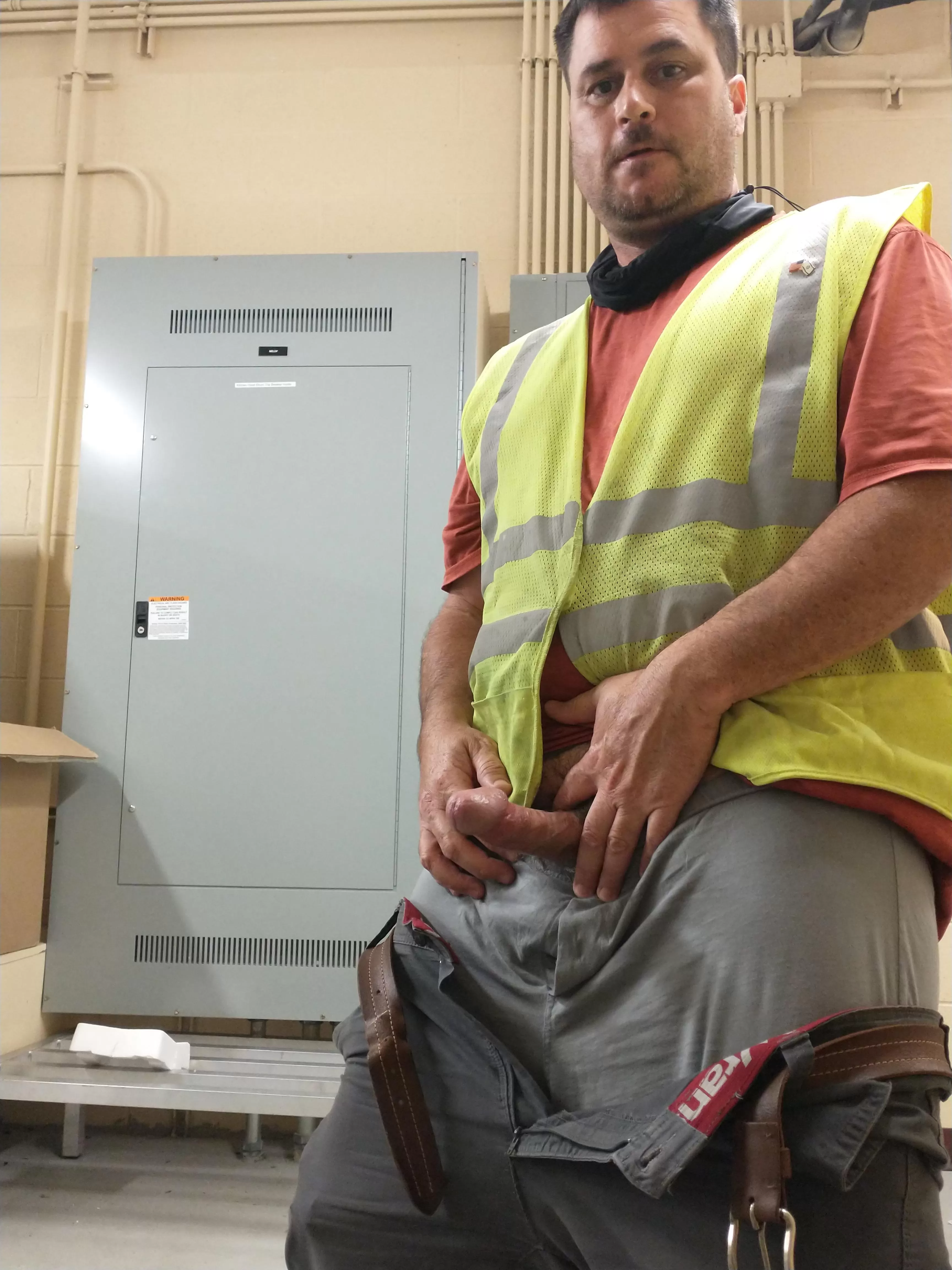 Doing some electrical at work and got in the mood to post a nude! Hopefully someone will like it. posted by Bbob91207