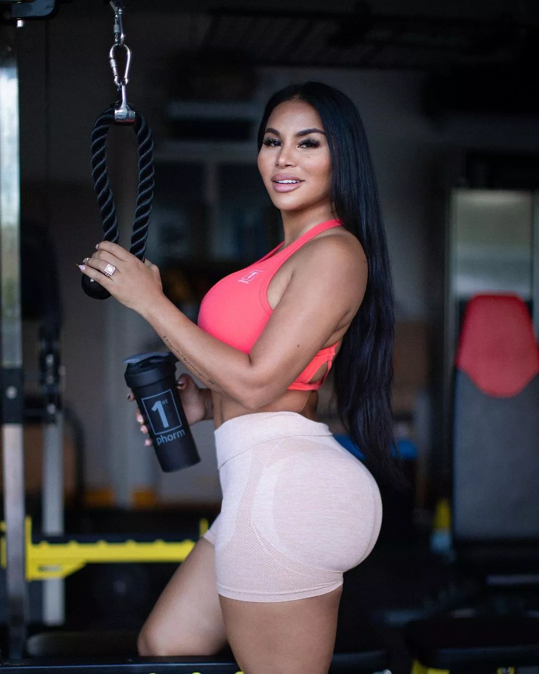 Dolly Castro posted by figurephilosopher