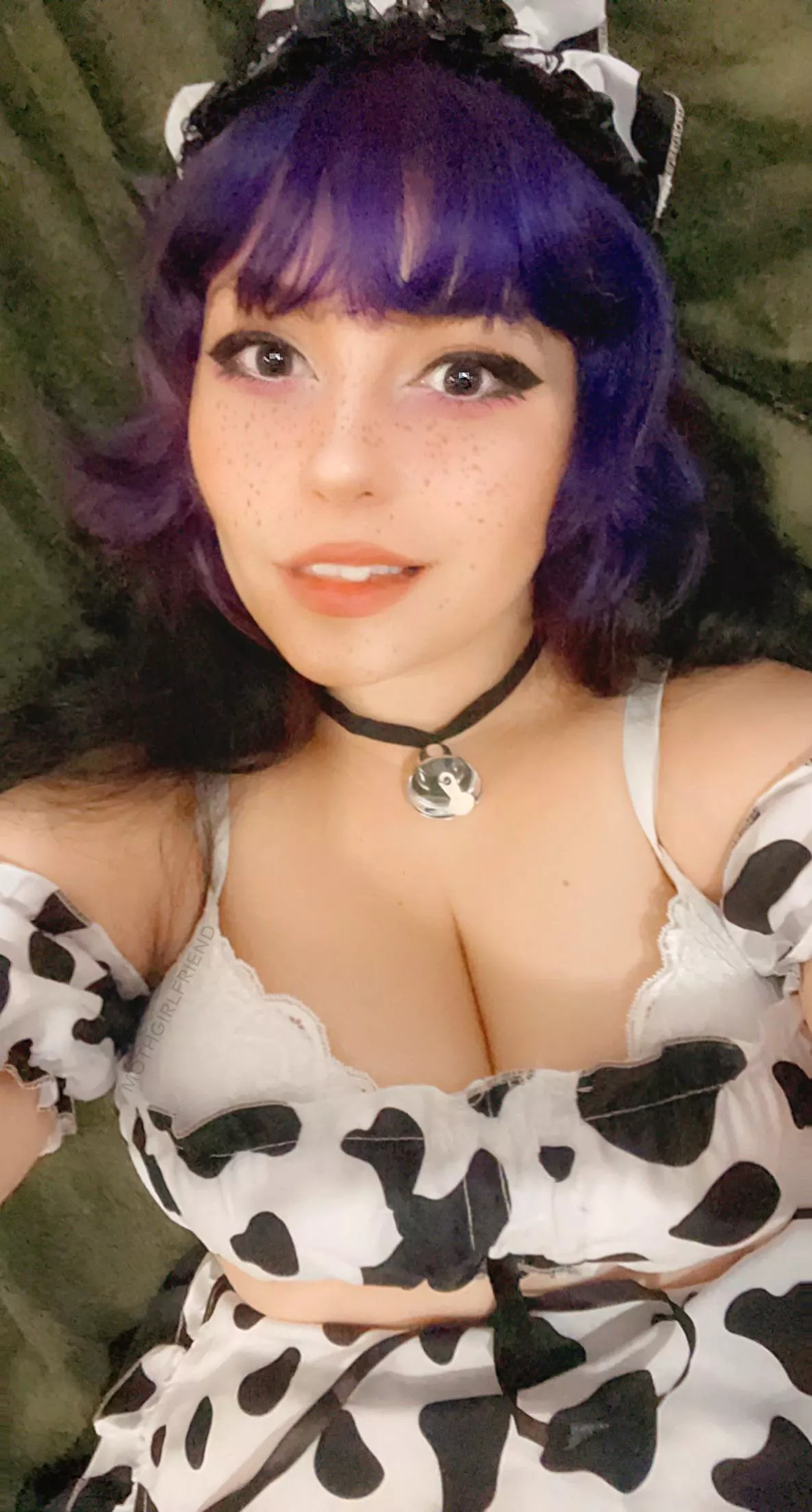 Don’t have a cow — it’s going to be a good mooorning! 🐮 …okay, I’ll see myself out, lmfao. [F26] posted by m0thgirlfriend