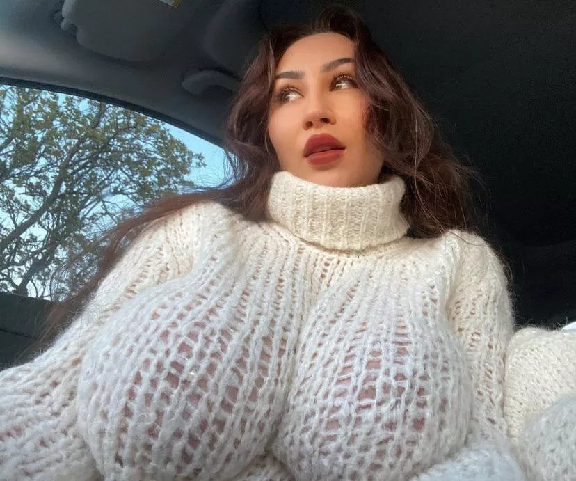 Don’t you just love sweater season posted by DudleyWeetslade