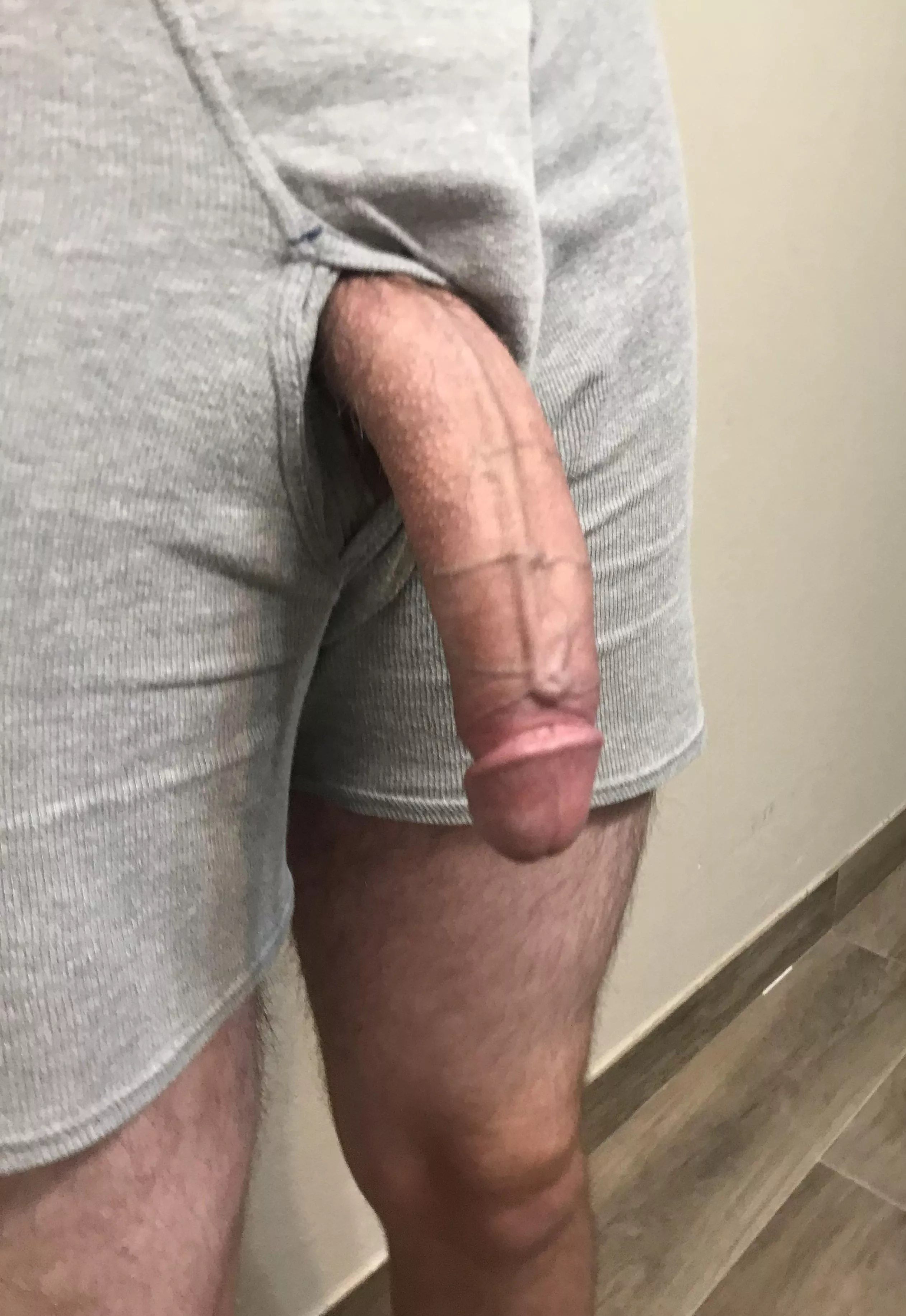 Downward curve for deepthroating posted by rndmthrowaway45