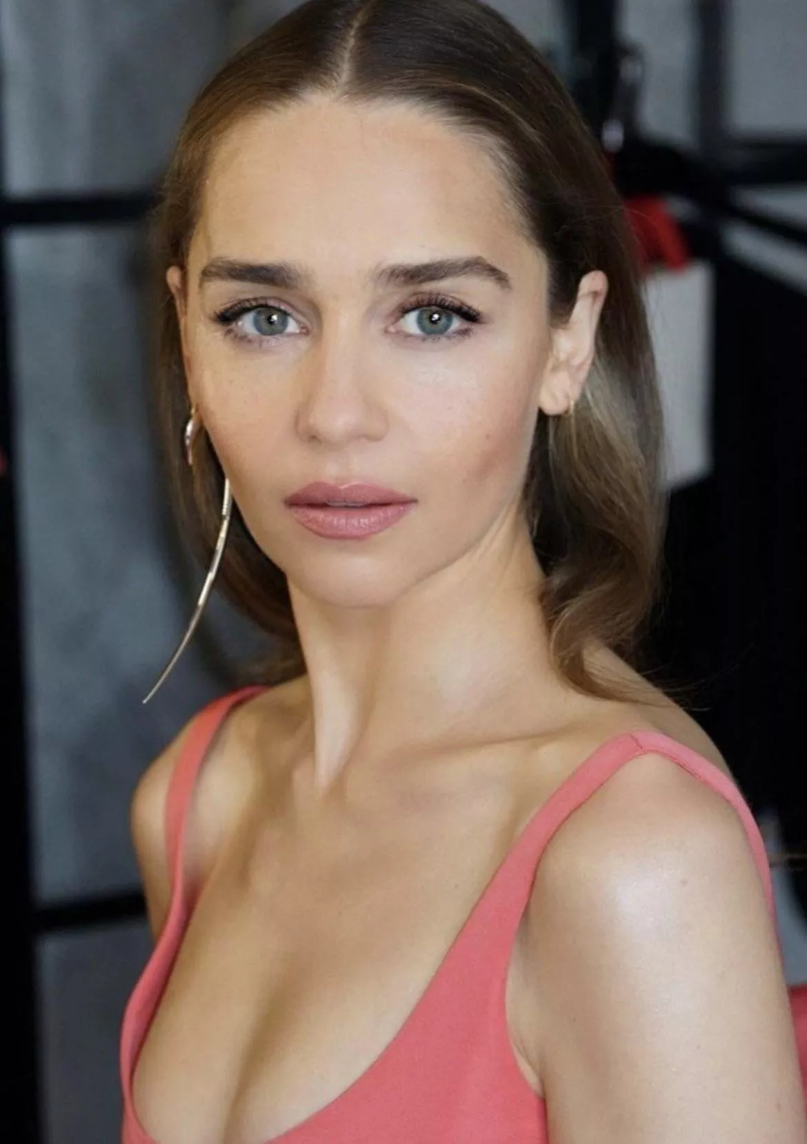 Drain me for Emilia Clarke posted by qwertyuiop342