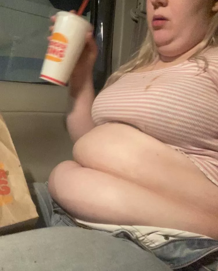 Drive-thru fast food tour went well ðŸ˜‚ðŸ‘ŒðŸ¼ posted by myfatblondegf