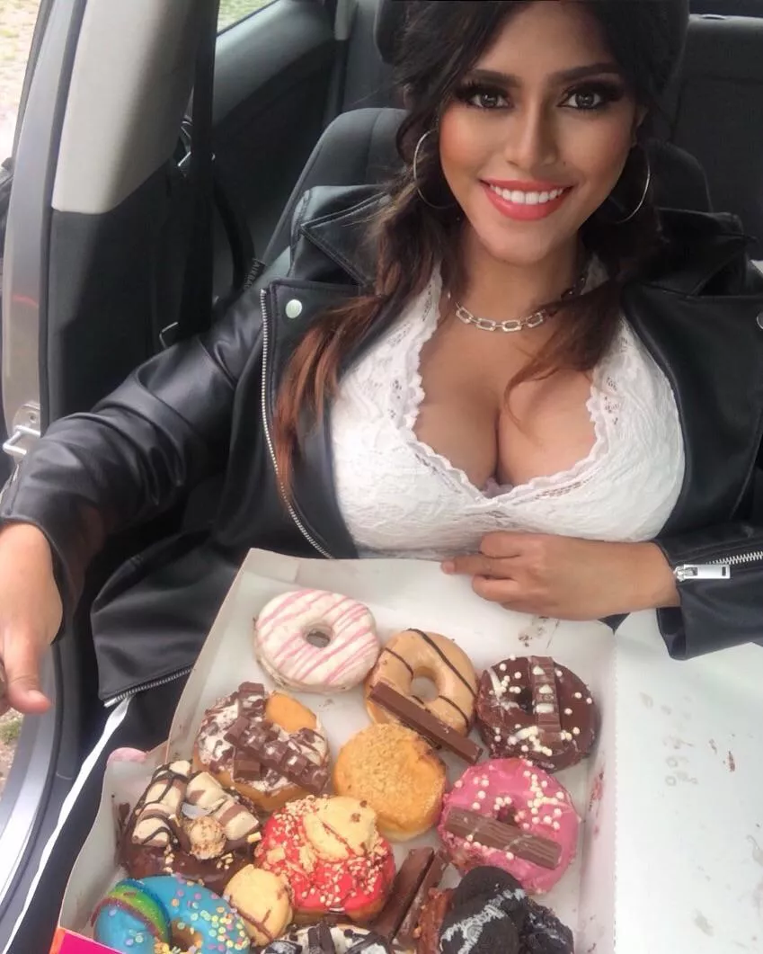 Eat some donuts with me? posted by dwiirafrayy