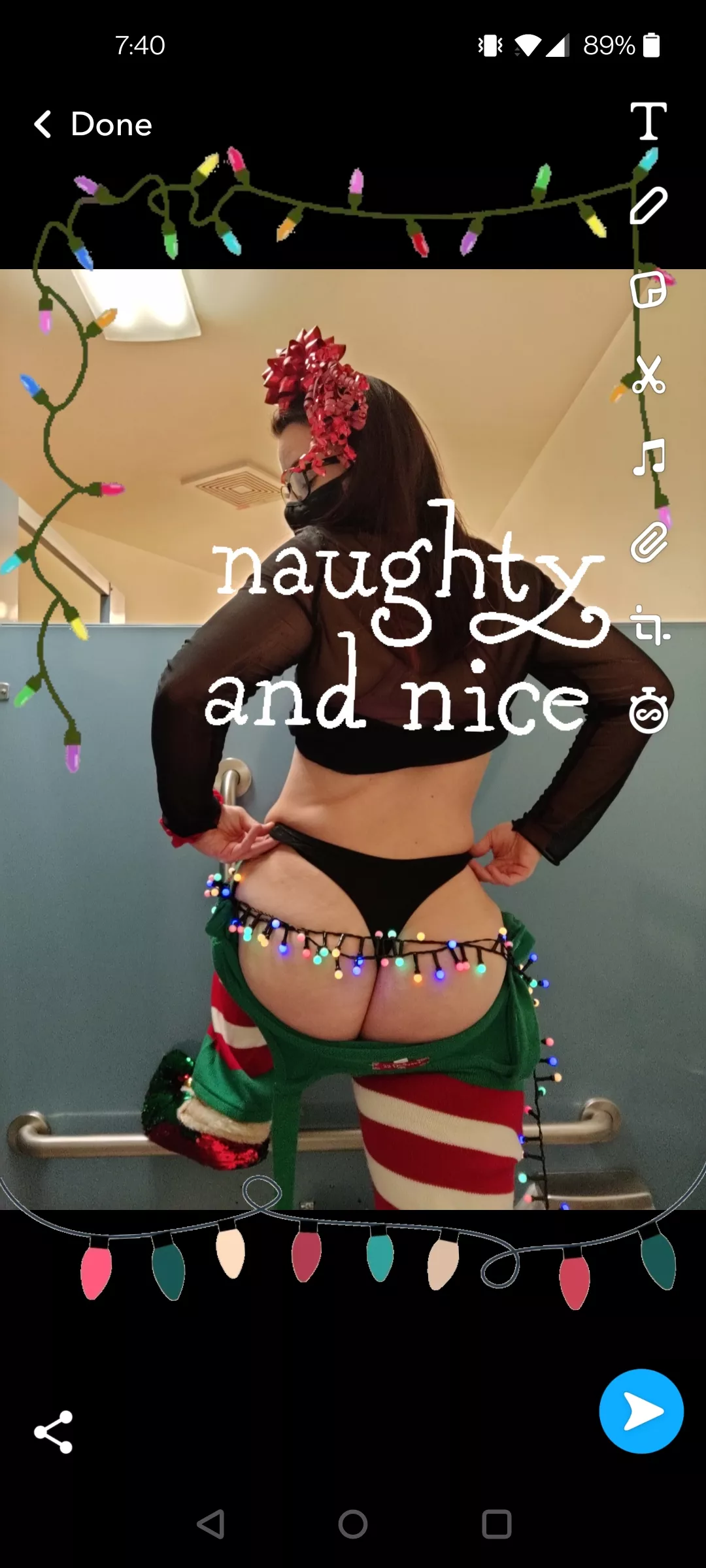 Editing snaps of my butt in a public bathroom ✨ Merry Christmas [f] posted by Gryffinwhor