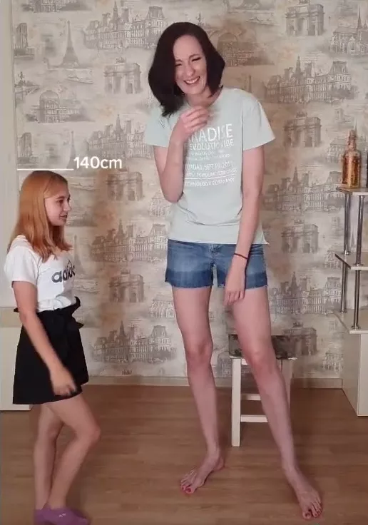 Ekaterina Lisina laughs about the height of another girl (No heels) posted by throwaway482895298