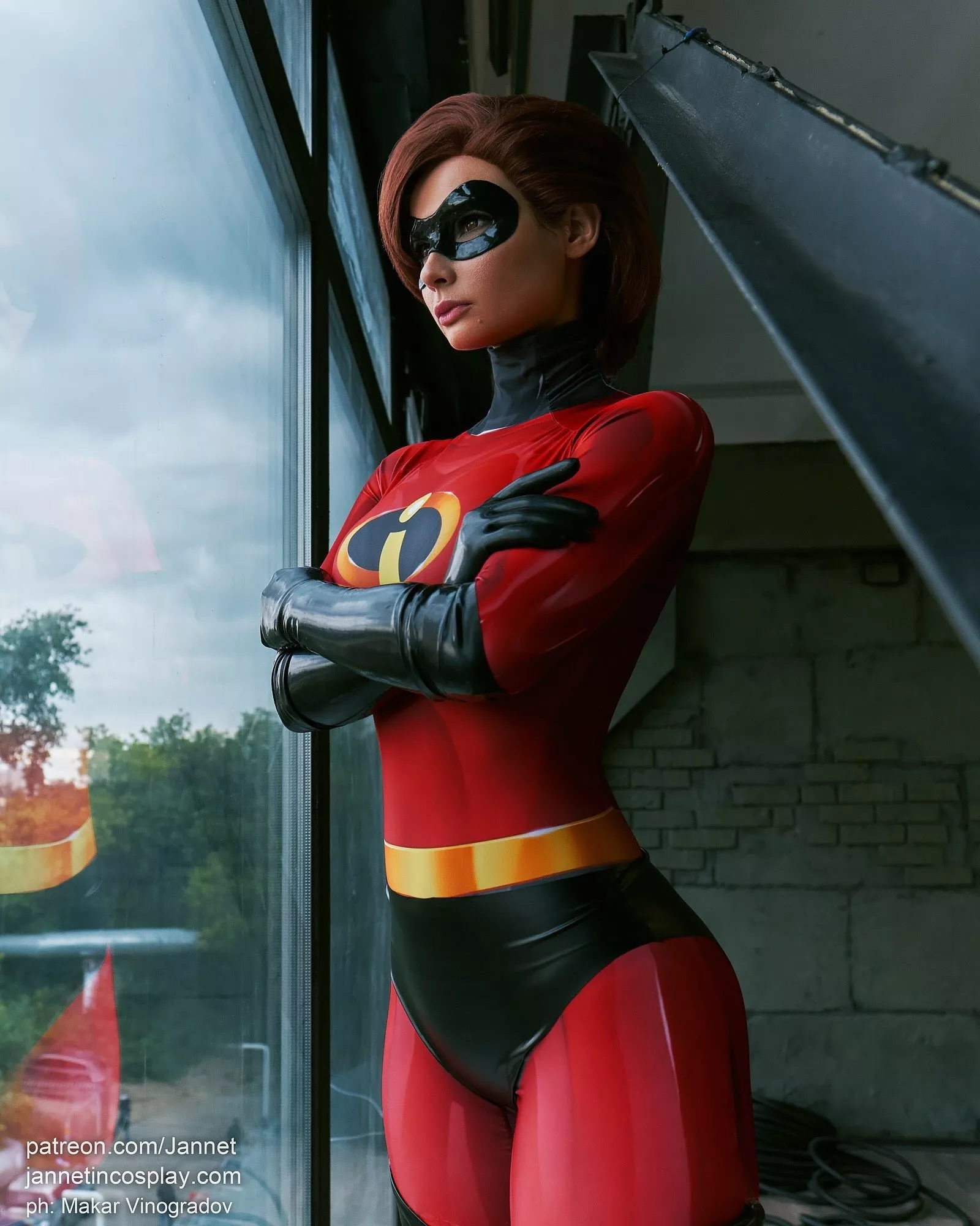 Elastigirl from The Incredibles, by me.~ posted by JannetIncosplay