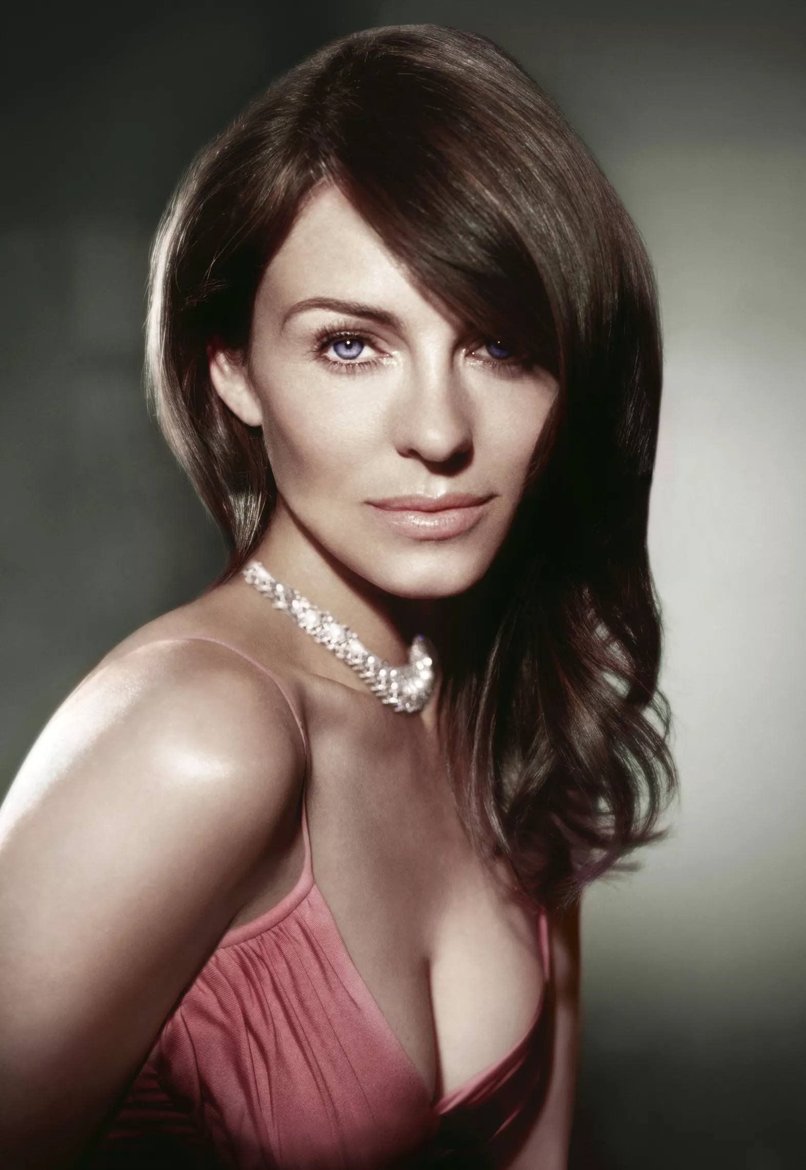 Elizabeth Hurley posted by ZeekOwl91