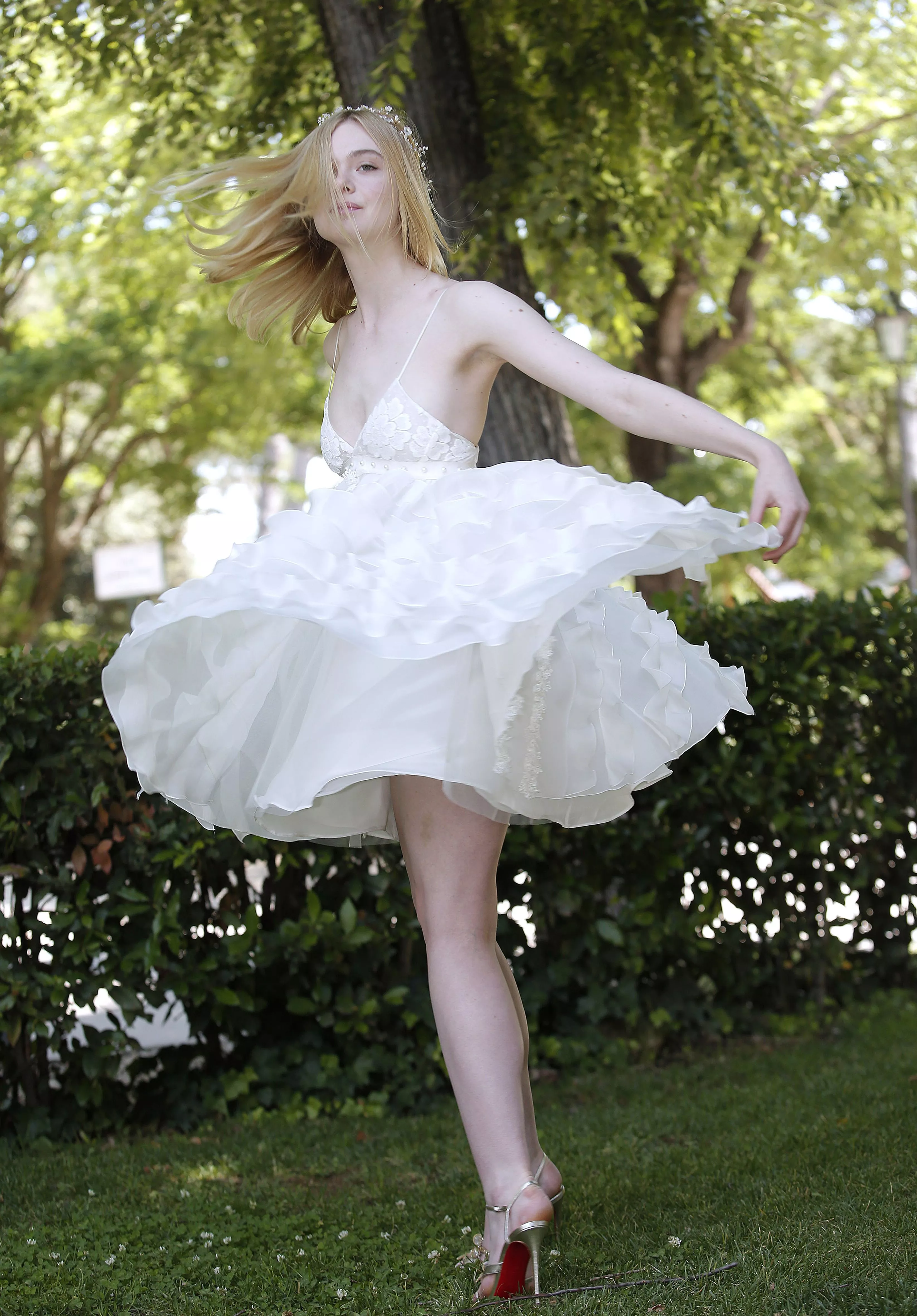 Elle Fanning posted by PopeJudas