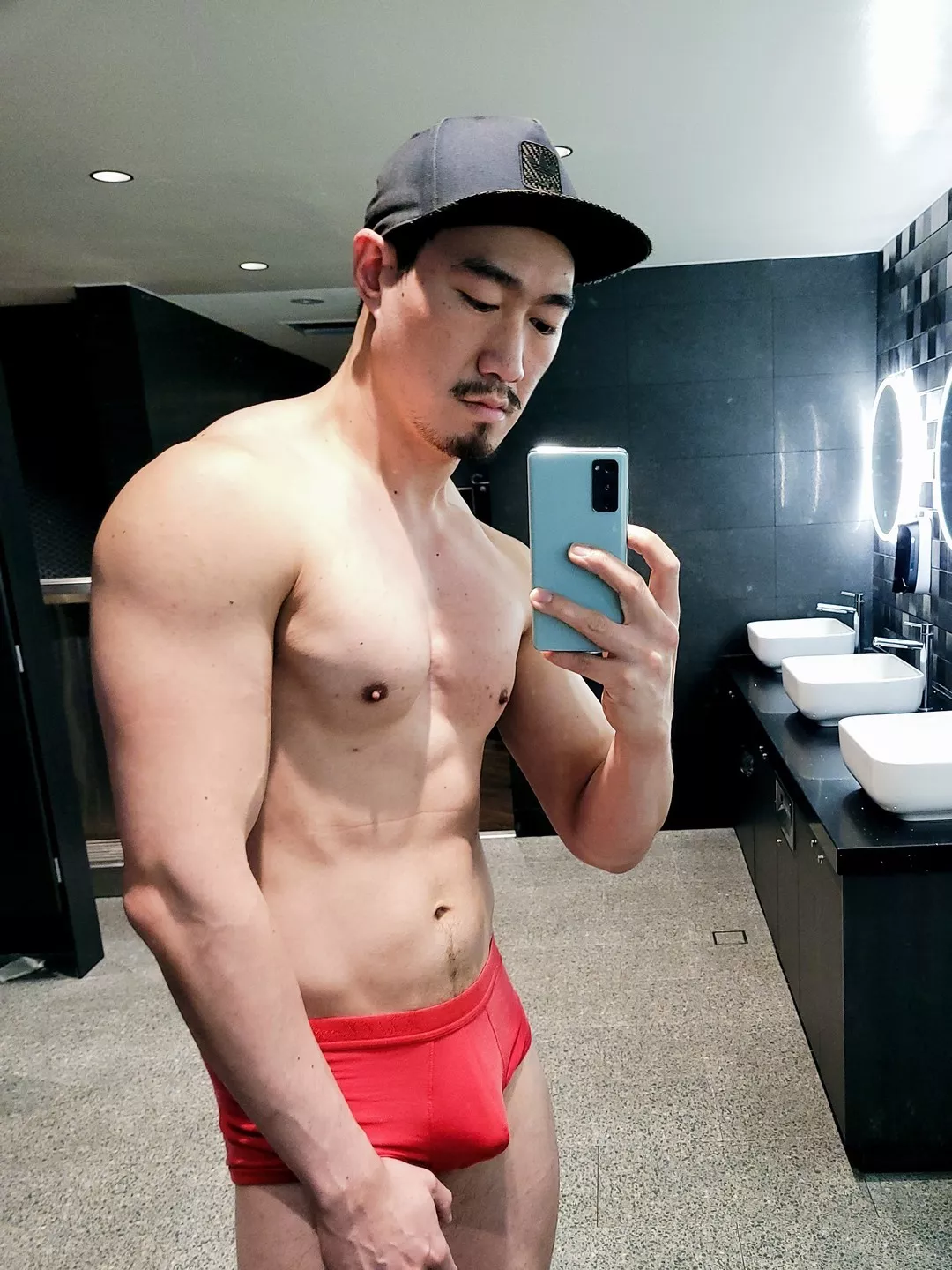 Embracing underwear diversity here! Red checking in! posted by leo_saga