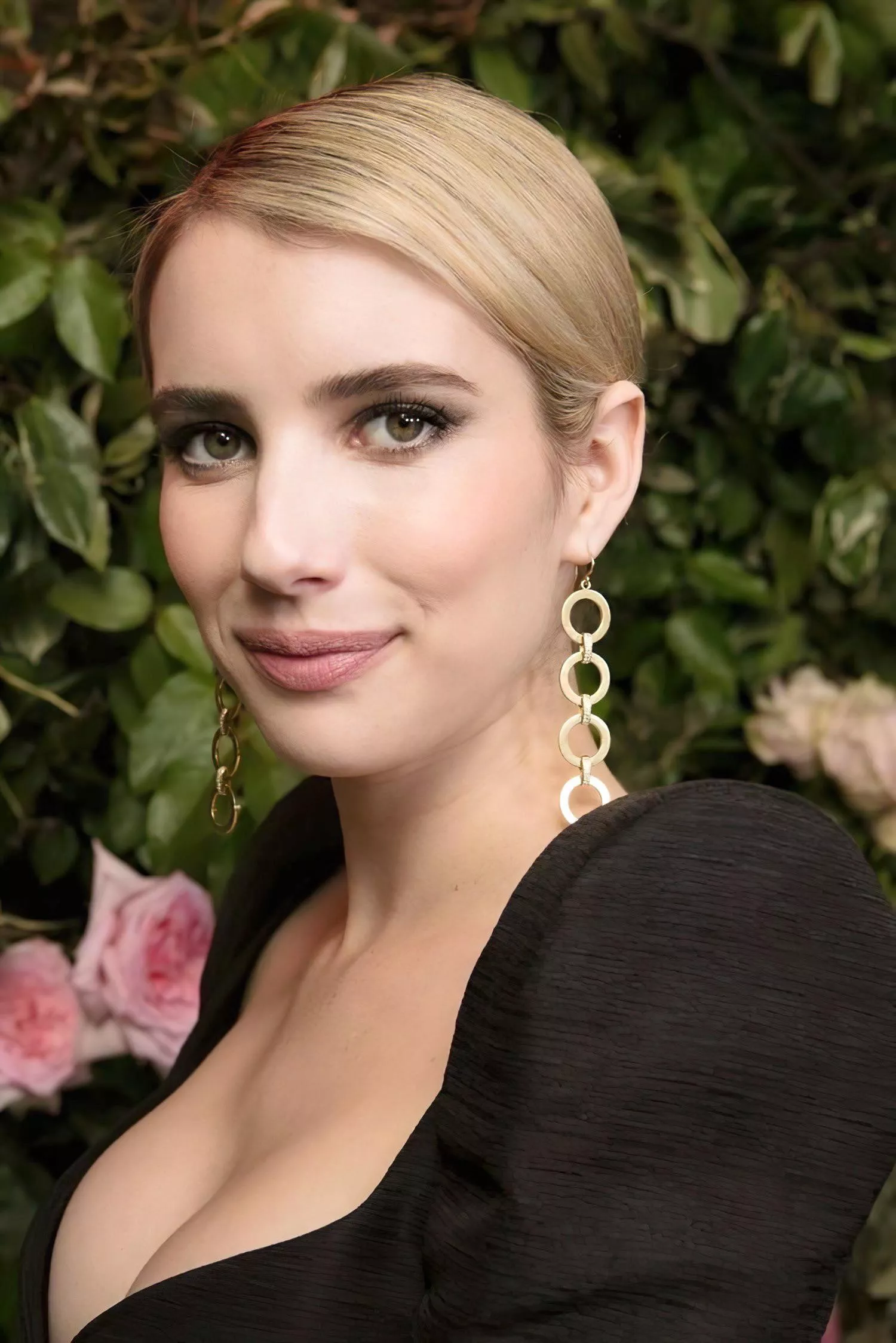 Emma Roberts posted by teamnowak