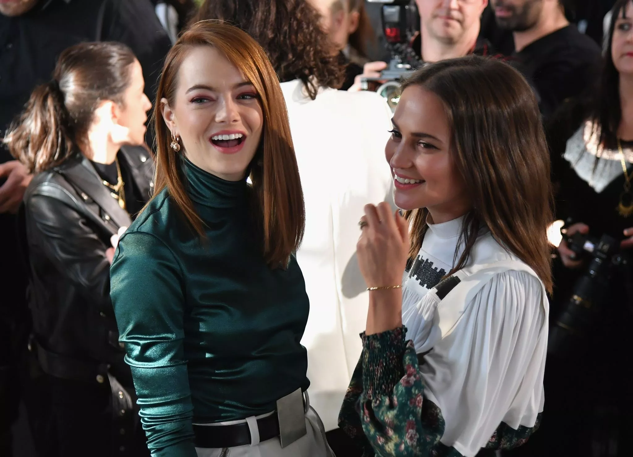 Emma Stone & Alicia Vikander posted by Hoyatas