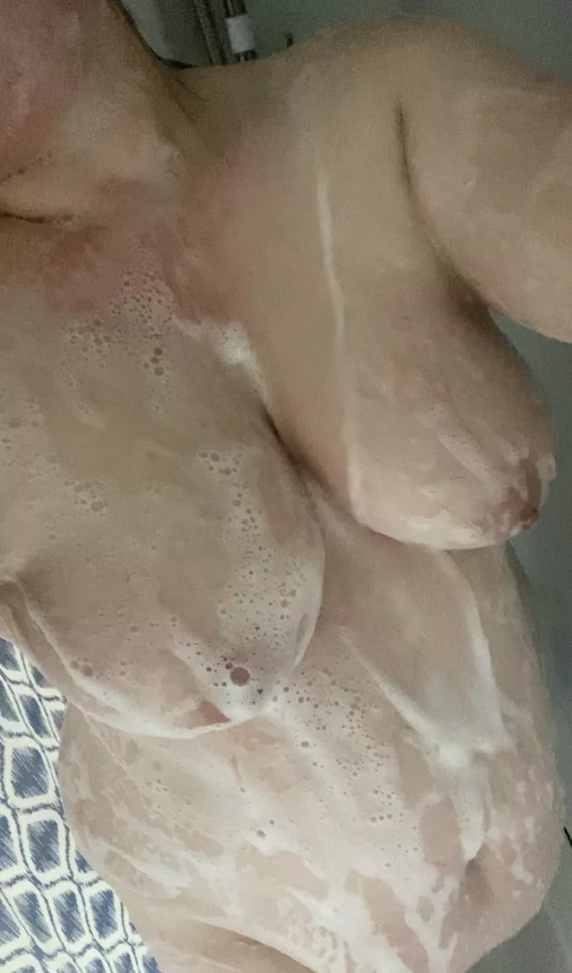 Enjoyed my shower this morning! posted by Cutiefootiefoo