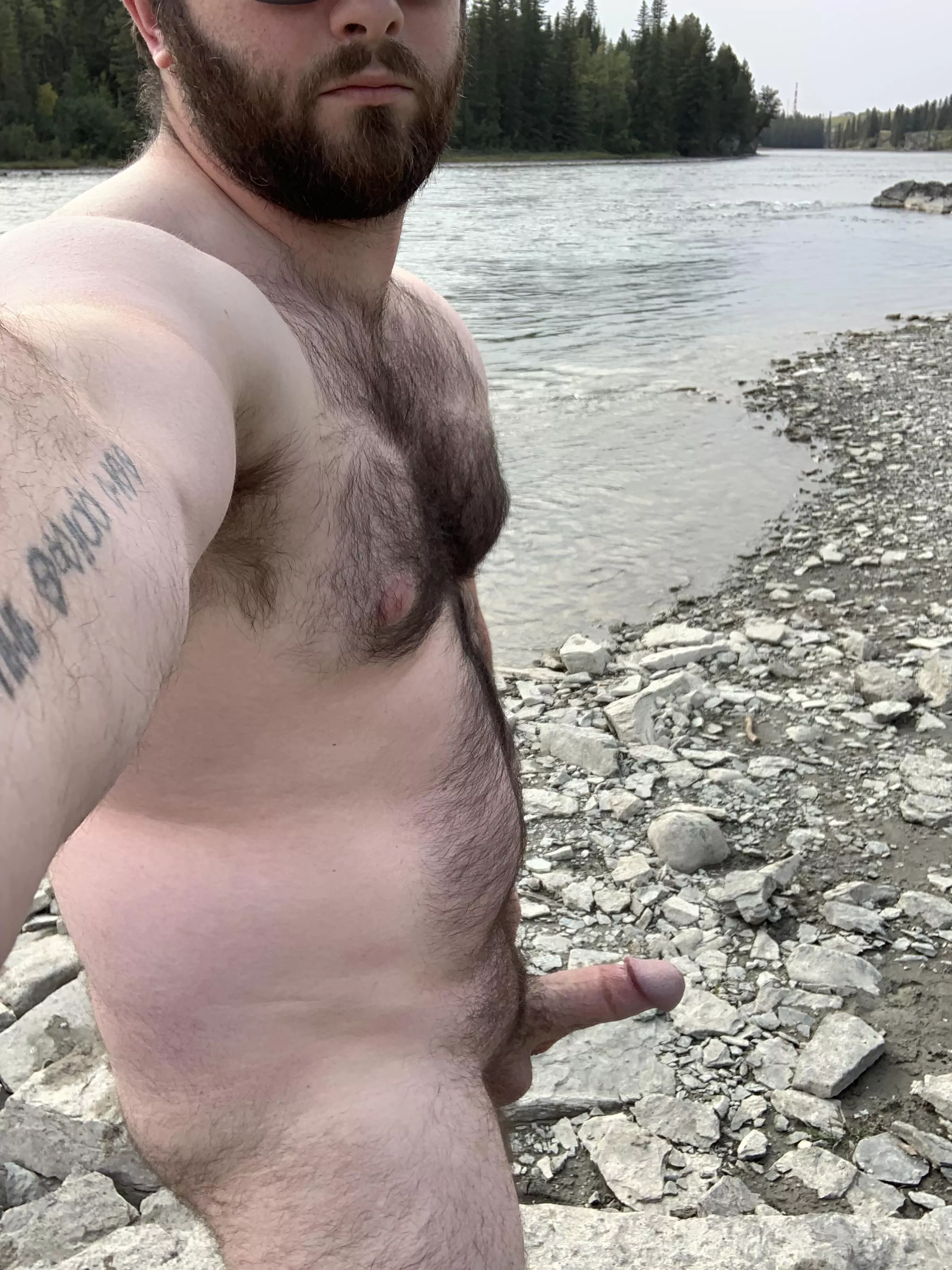 Enjoying the great outdoors. Want to join? 😜 chats welcomed! posted by biyyc8