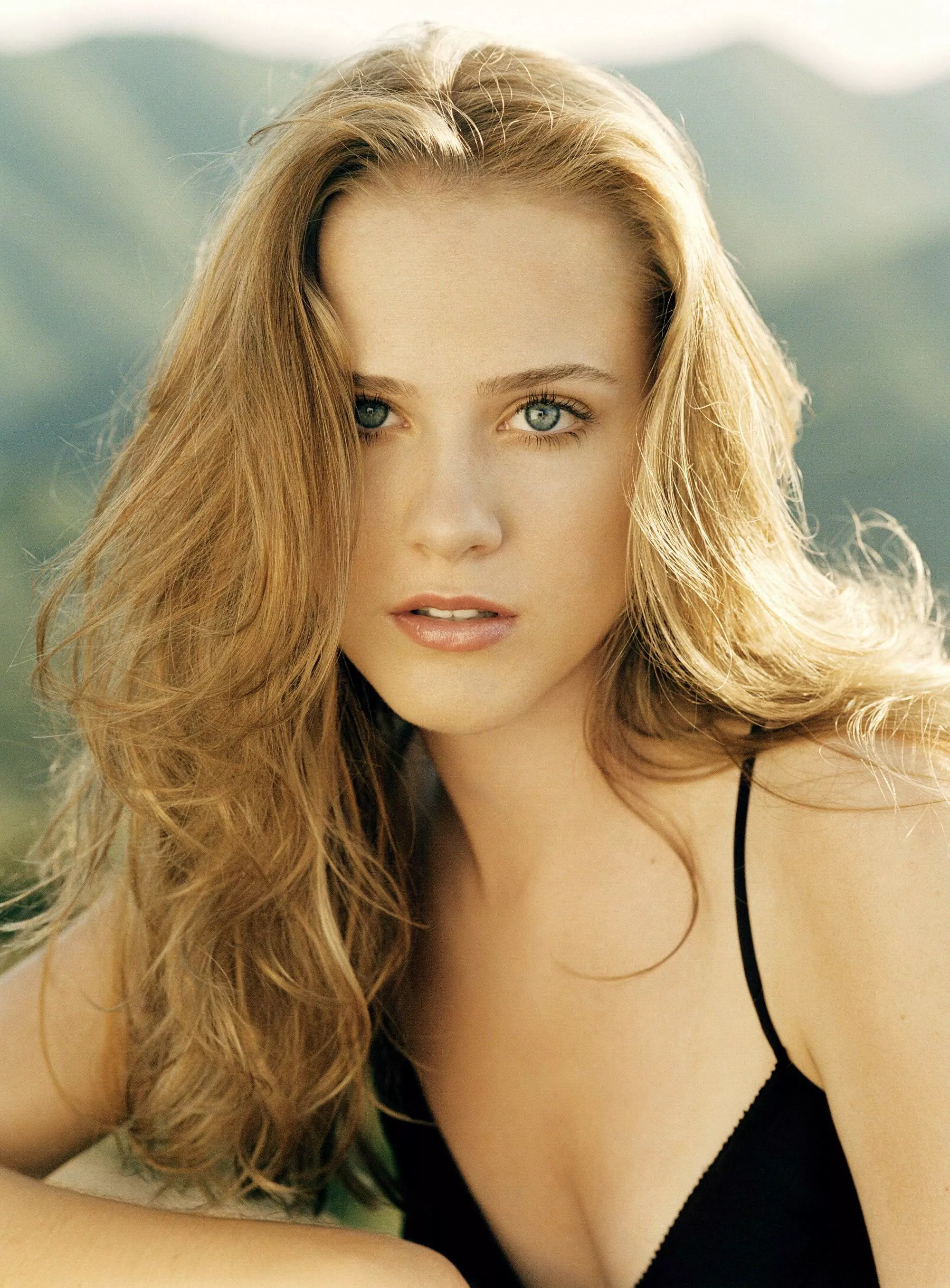 Evan Rachel Wood posted by onehornymofo