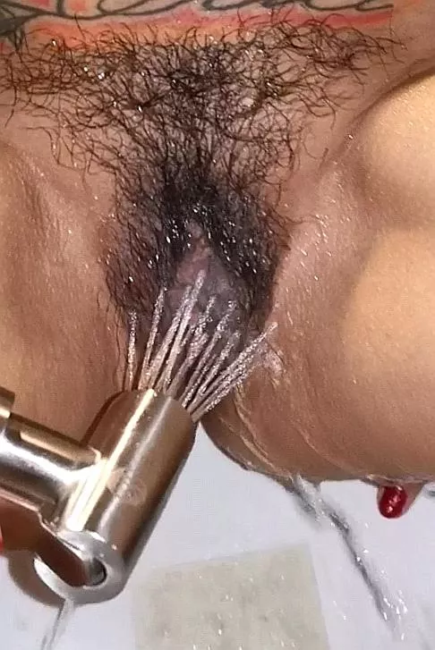 (F) Am showering with my pussy, wanna taste? posted by Joinme06