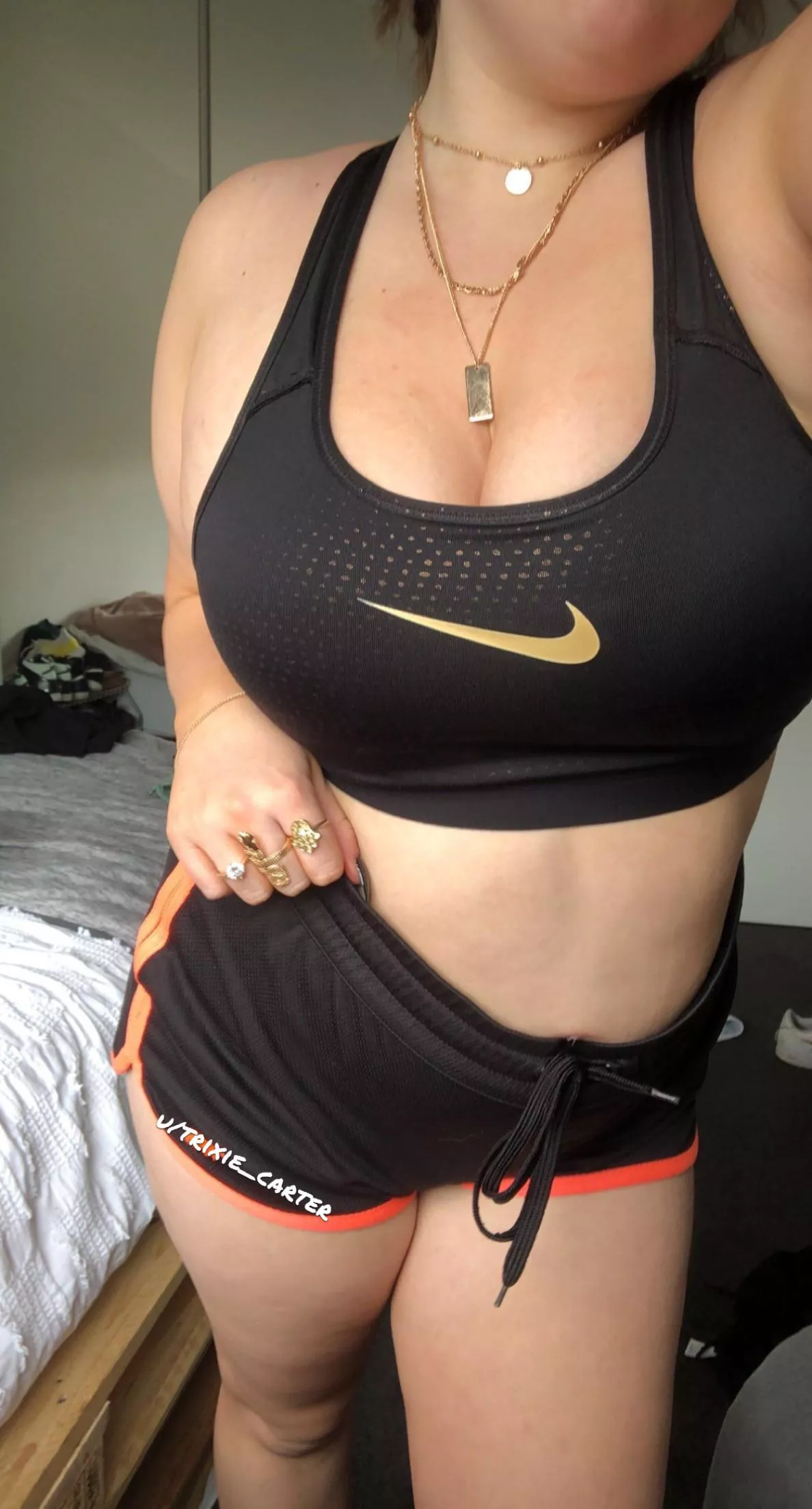 [F] gym fit posted by trixie_carter