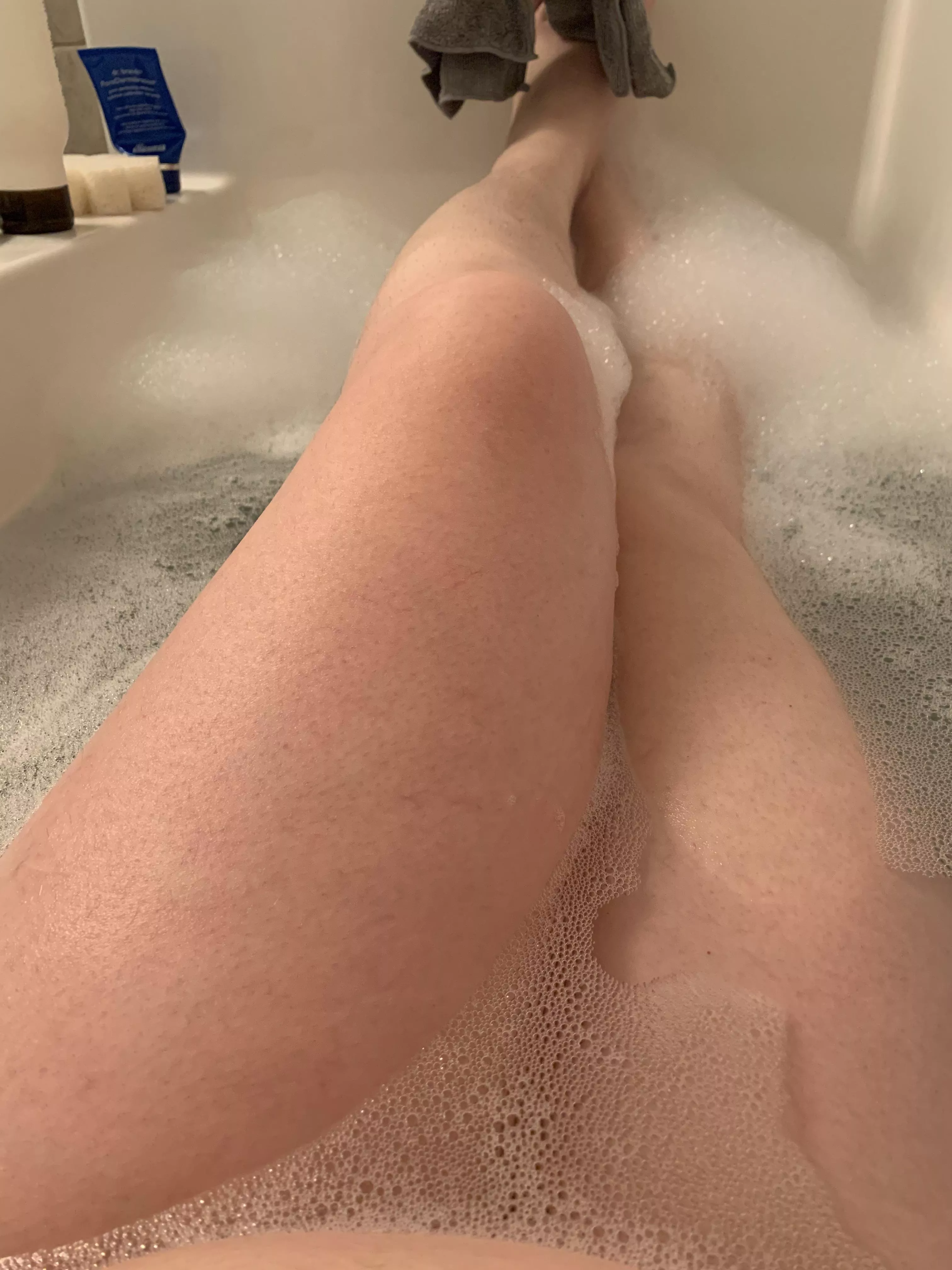 [F] Slowly melting posted by Sweet_Kitty73