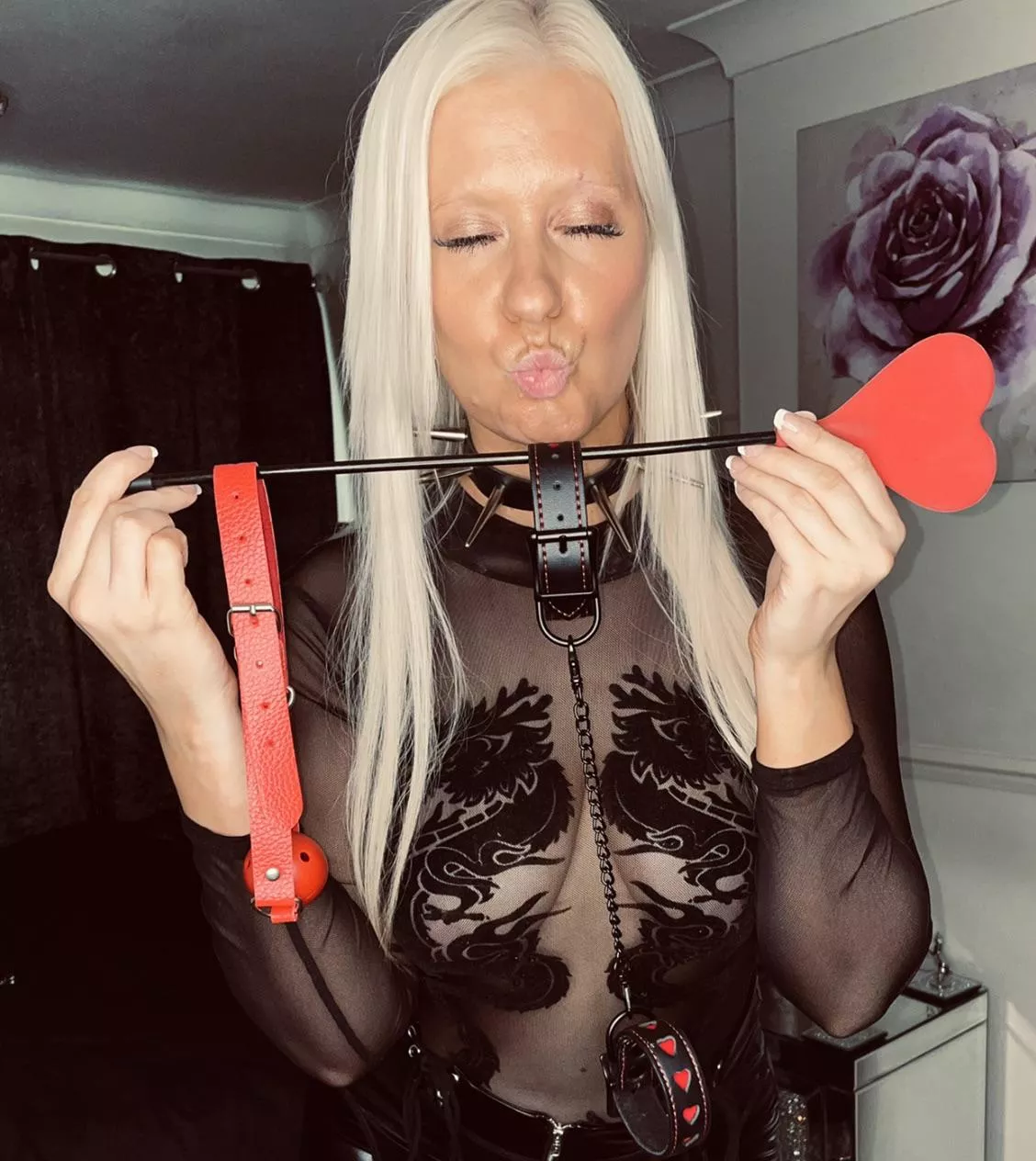 [f] The restrain, gag, slap game is the key to mistress’s heart on a sexy Sunday posted by sparkly-and-savage