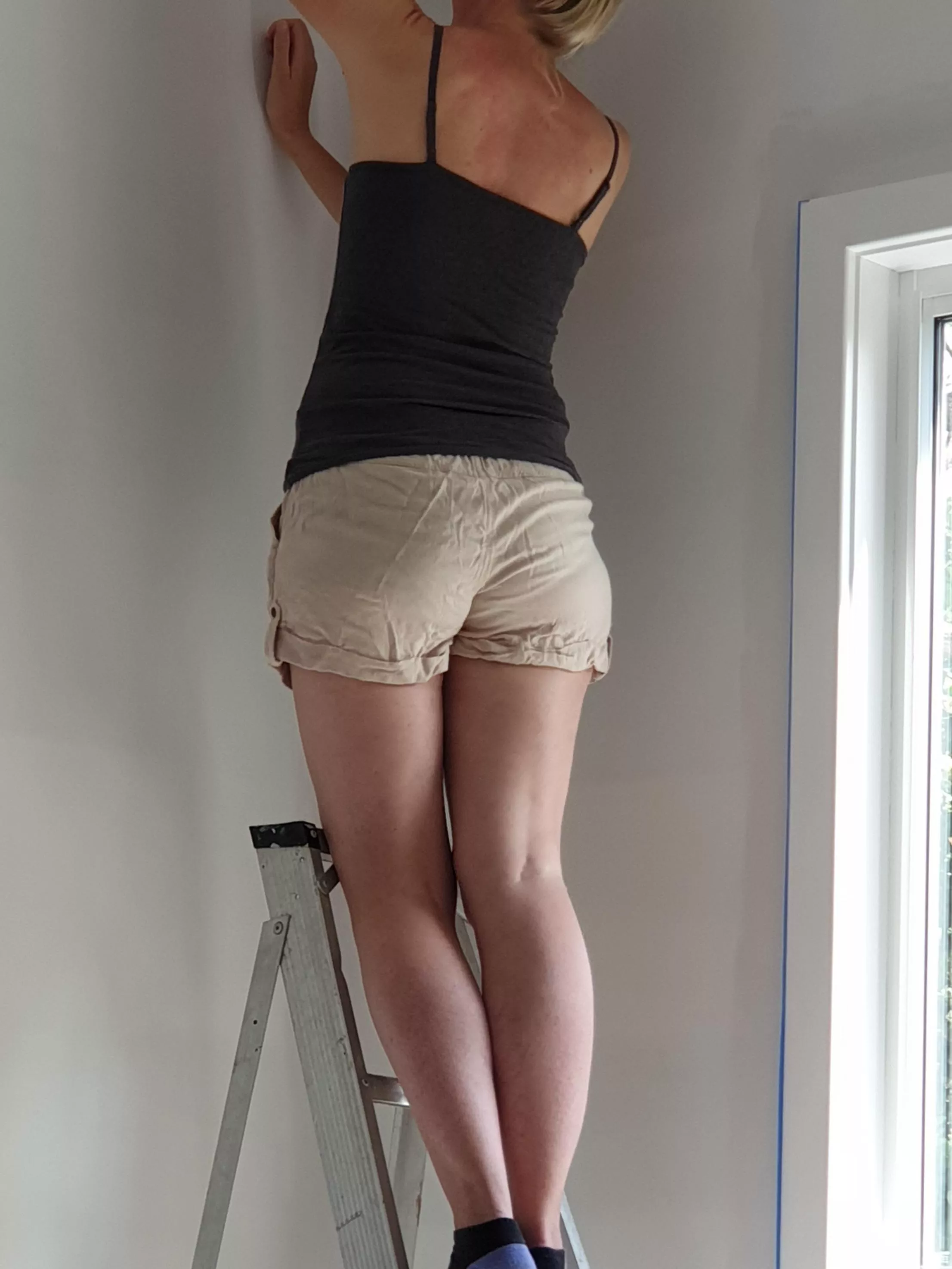 [F] Wife doing a bit of painting, enjoying the view posted by ausnsw