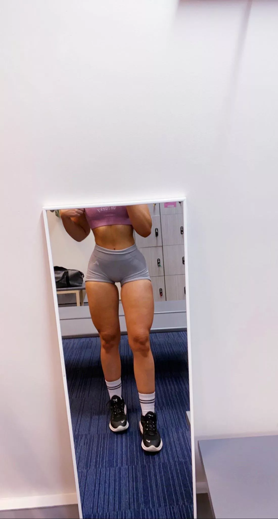 [F] Would you mind if I distract your workout? ðŸ˜‹ðŸ˜ˆ posted by agnese_sassy