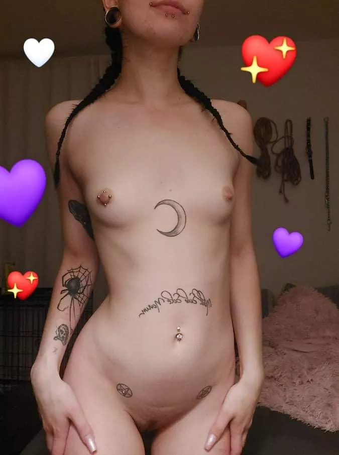 🥰💖⚡🤍(F)20 posted by MaleficentSlut