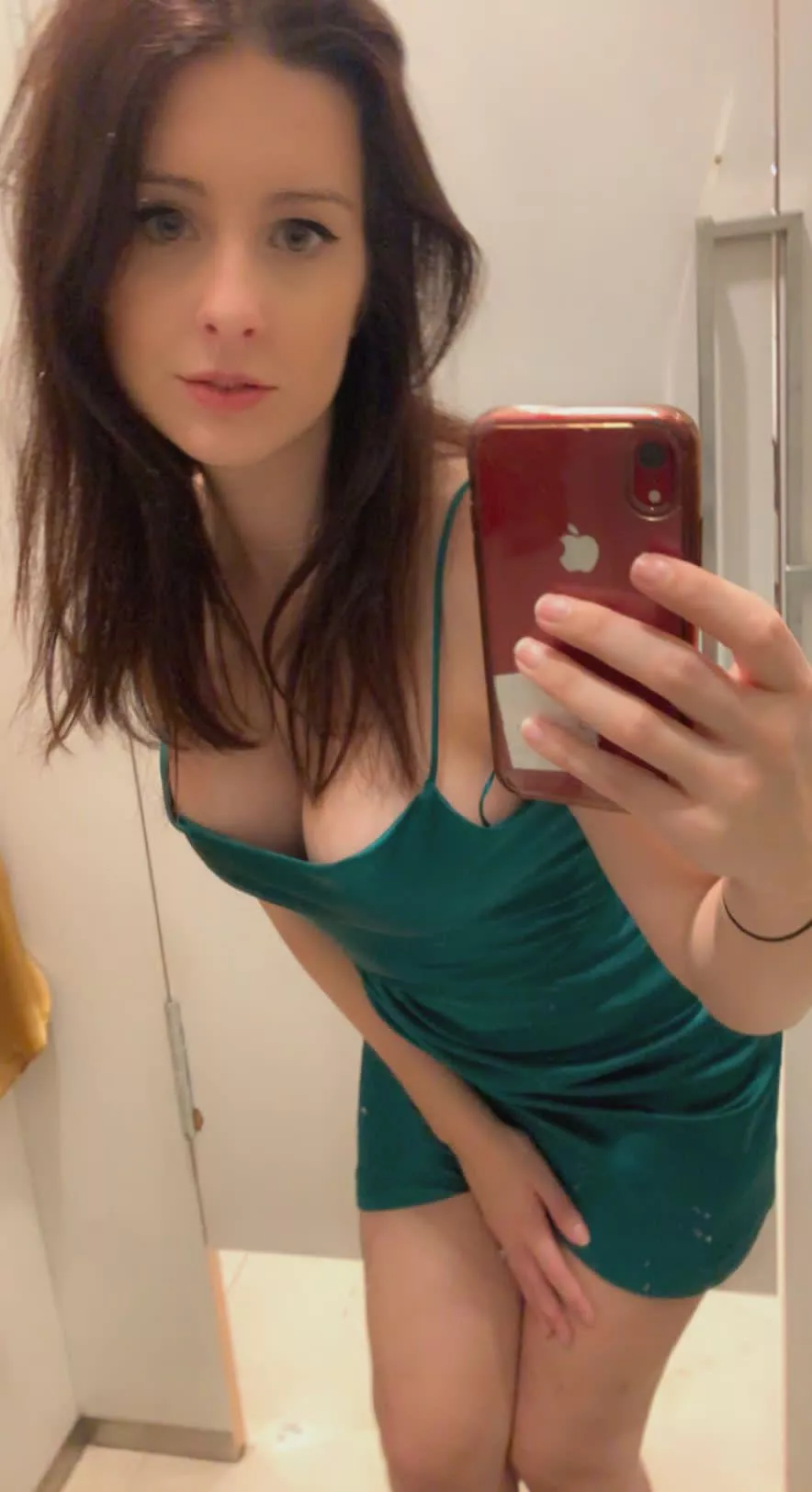 [F27] Do you think this suits me? posted by bbby84