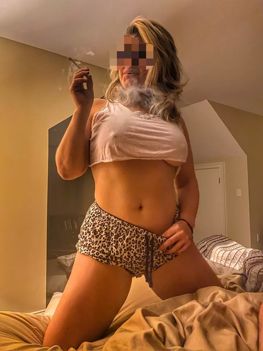 {F35} Can't believe I'm back...Nervous all over again posted by NaughtySriracha