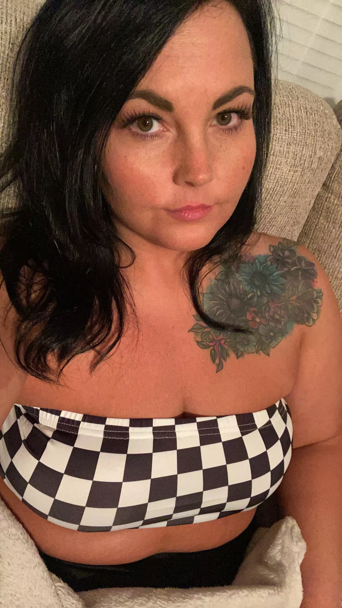 [f36] relaxing evening on the couch. posted by Bdawn1984