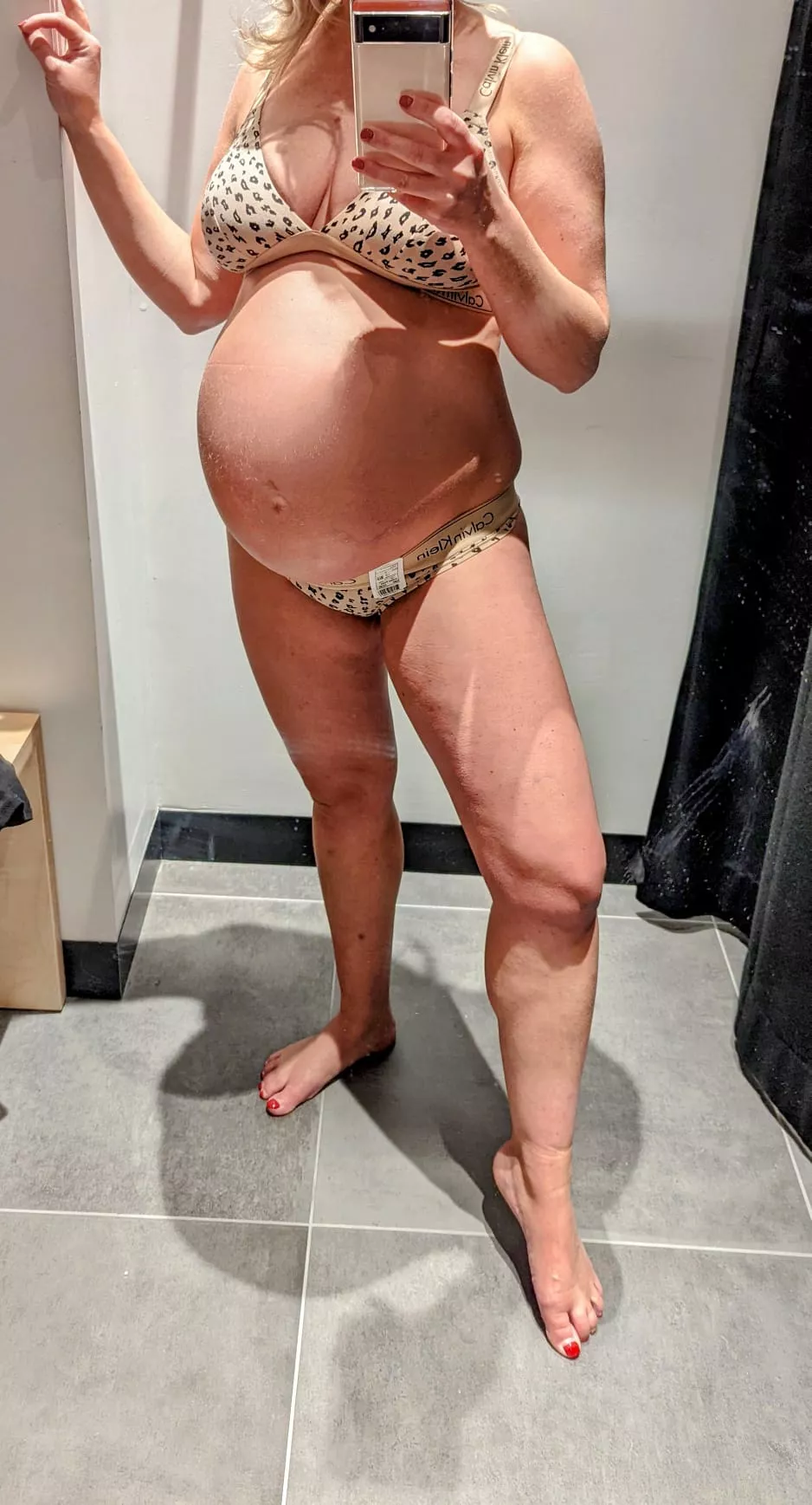 Fancy some changing room fun? posted by unofficialsecretT