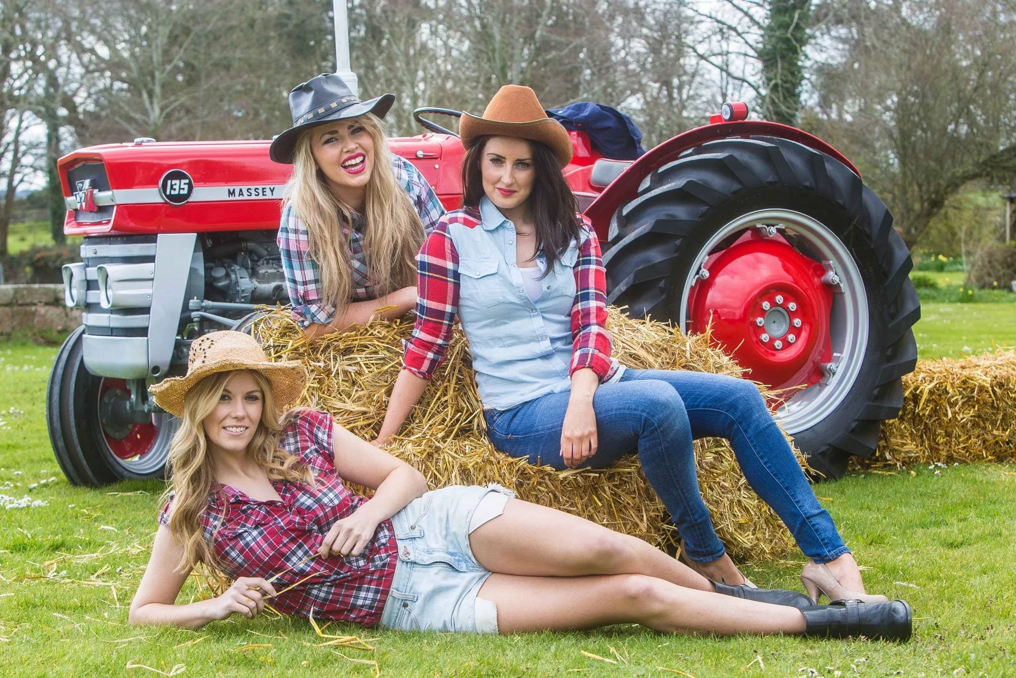 Farm girls in Ireland with a Massey Ferguson 135 posted by Vampyre_Viking