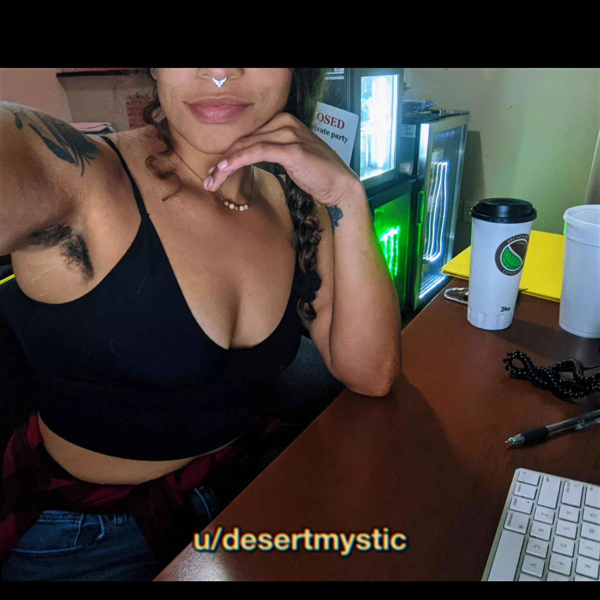 Feeling blessed 🧚🏽‍♀️💕 office views (; posted by desertmystic1